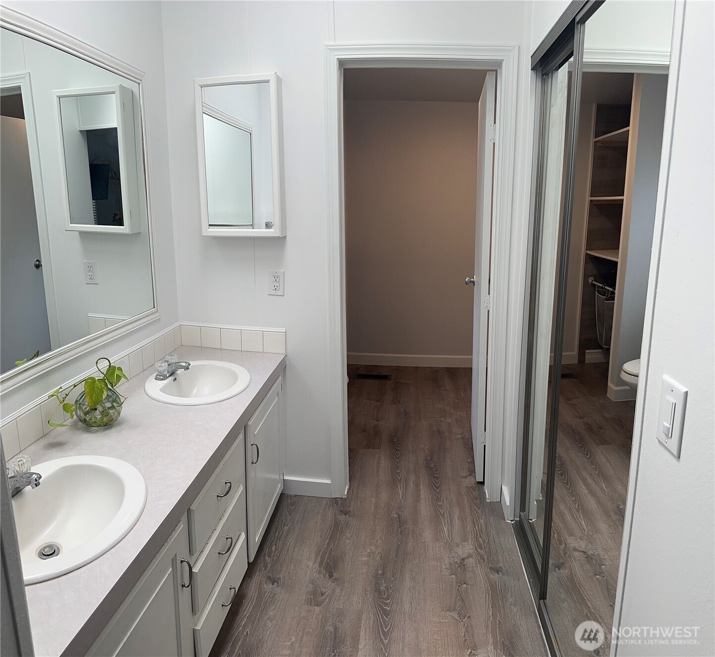 3211 W Wapato Drive 33 Property Photo 2