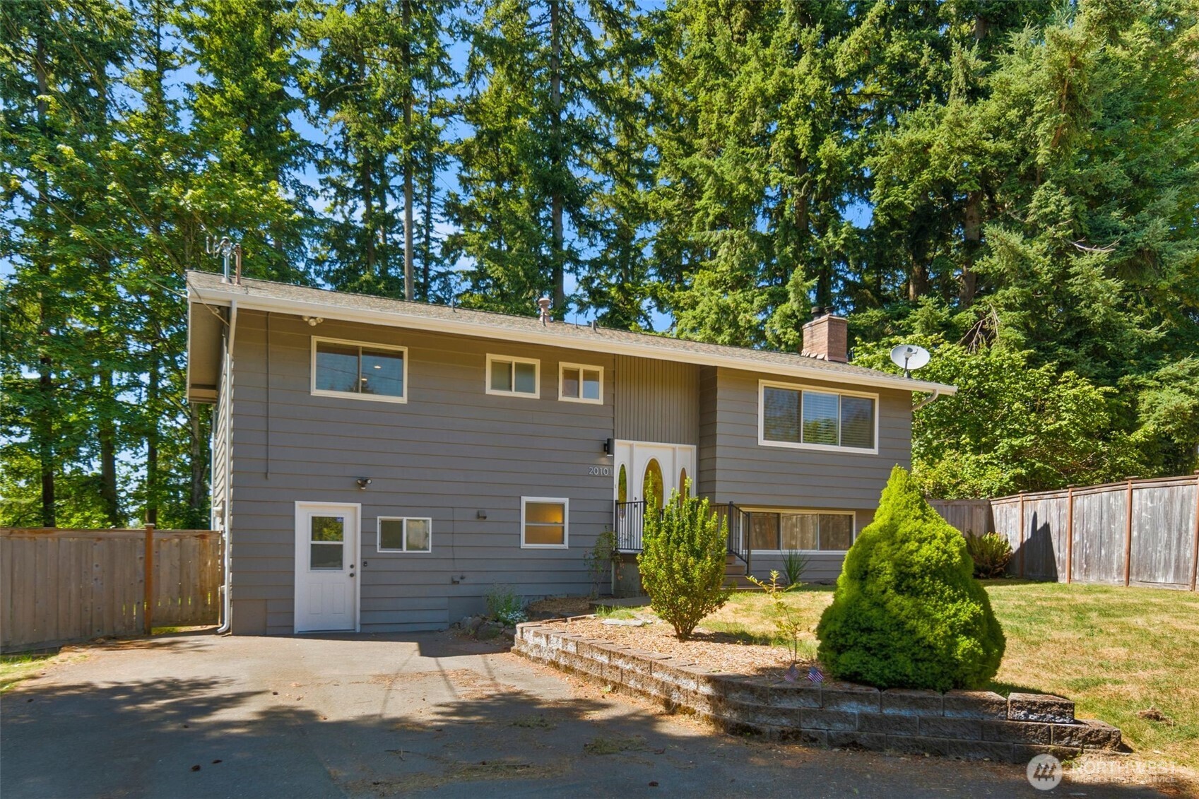 20101 95th Place Property Photo 1