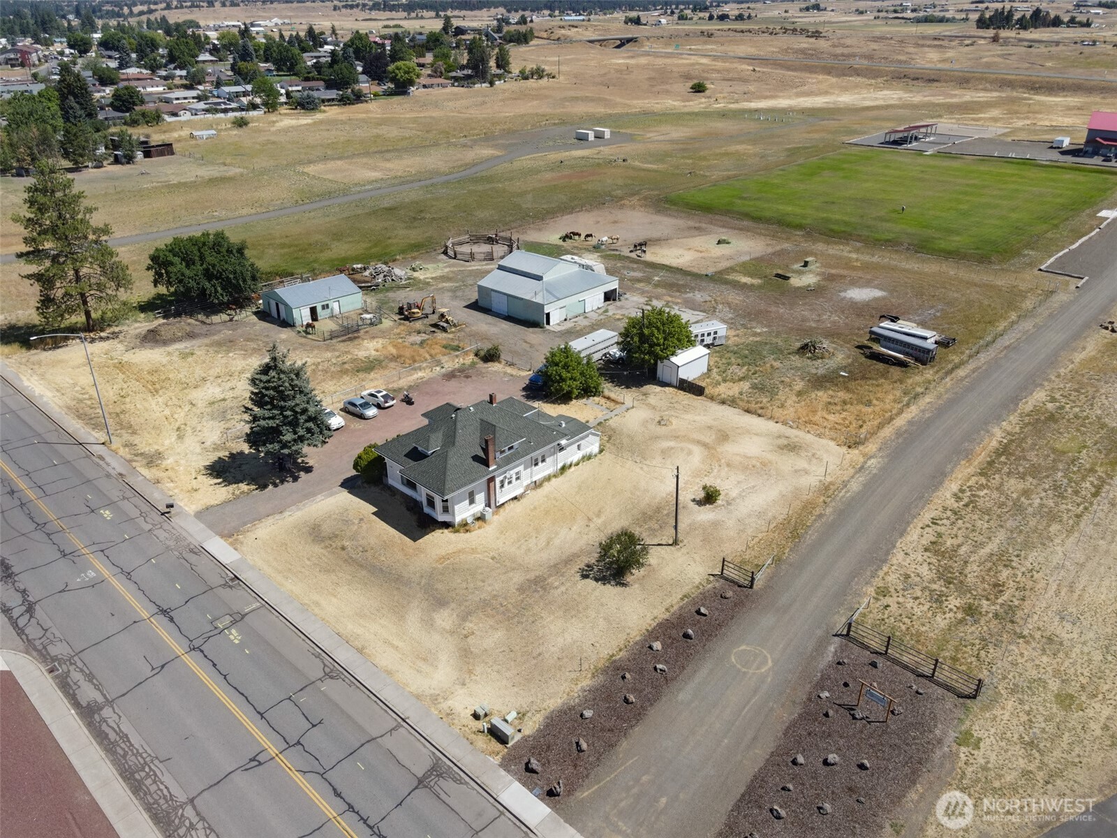 1102 S Roosevelt Drive