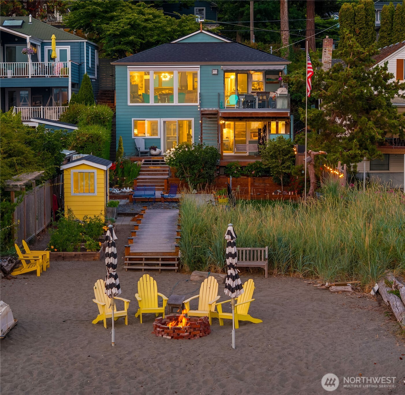 8917 Fauntleroy Way