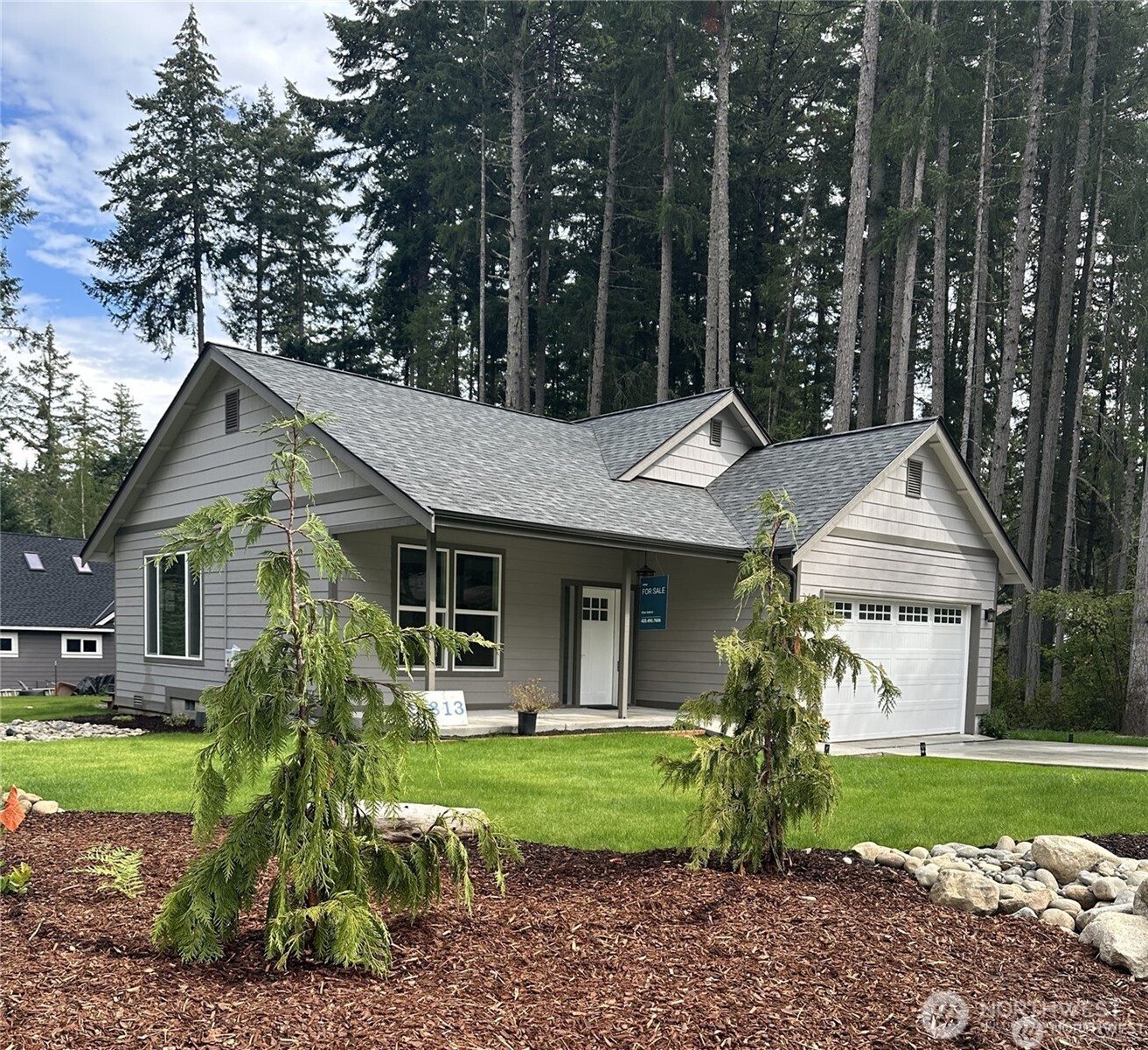 11813 Island Drive Property Photo 1
