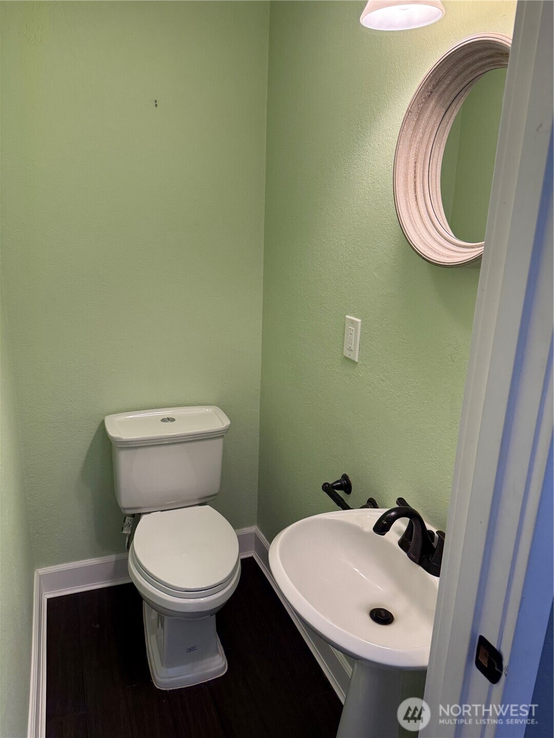 22101 Birch Place Property Photo 13