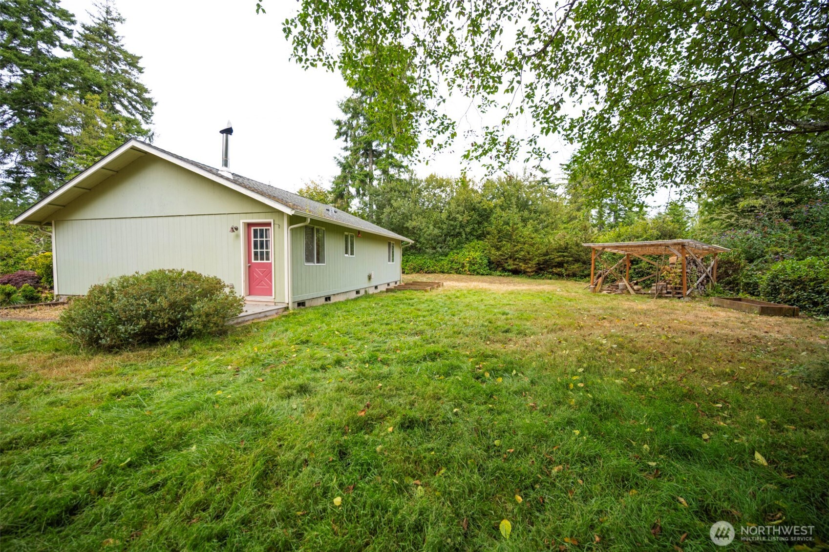 22101 Birch Place Property Photo 17