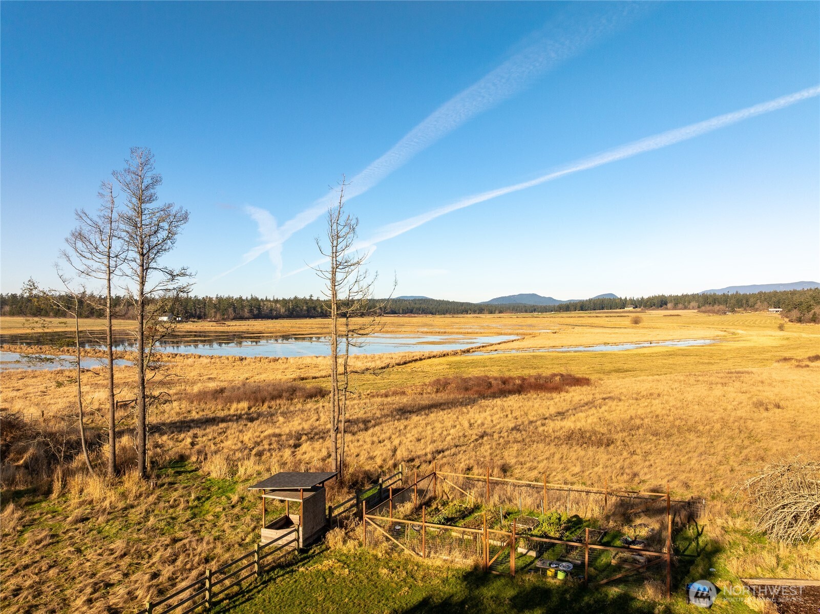 1372 Bakerview Road Property Photo 4