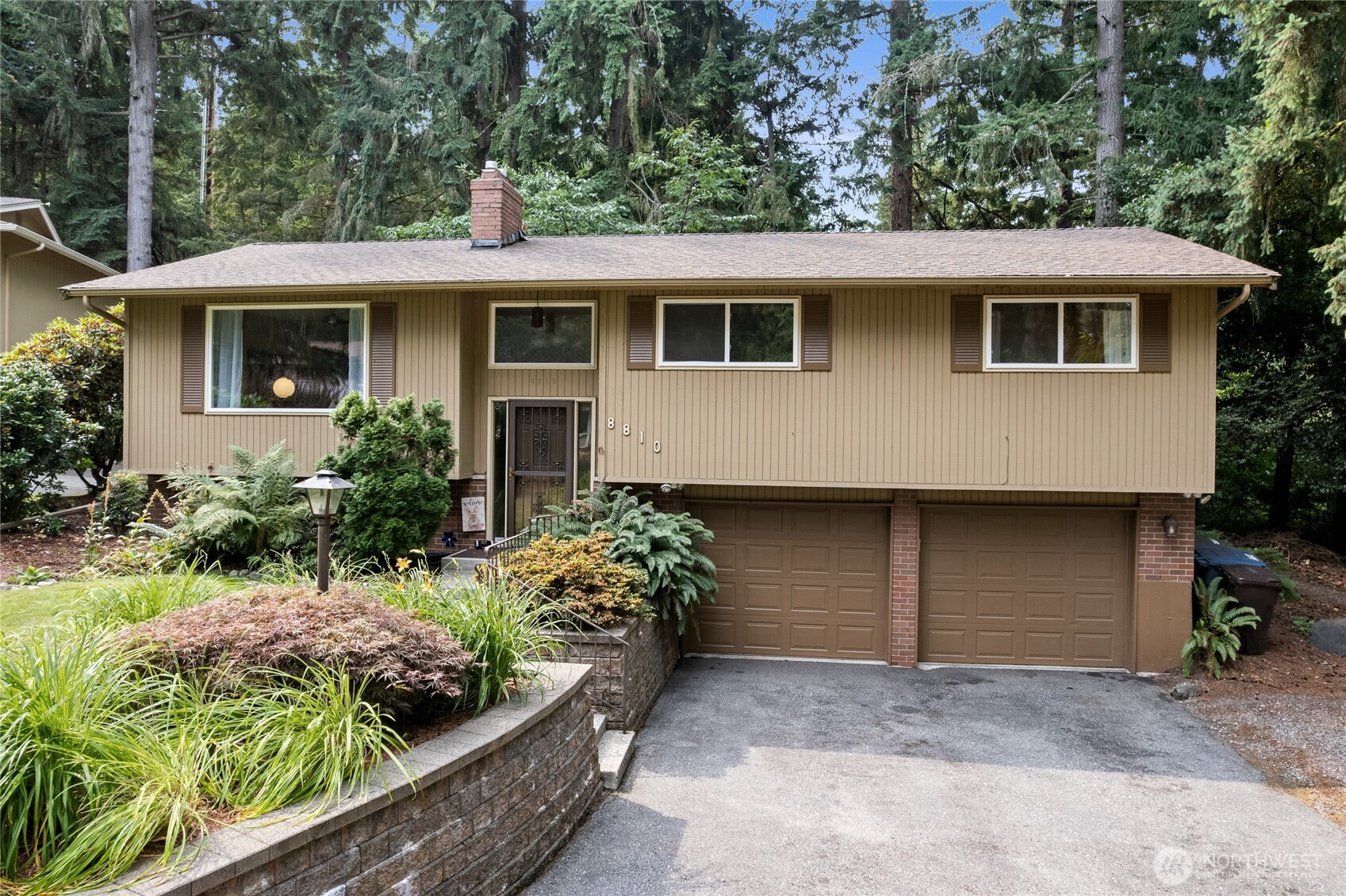 8810 47th Street Property Photo 1