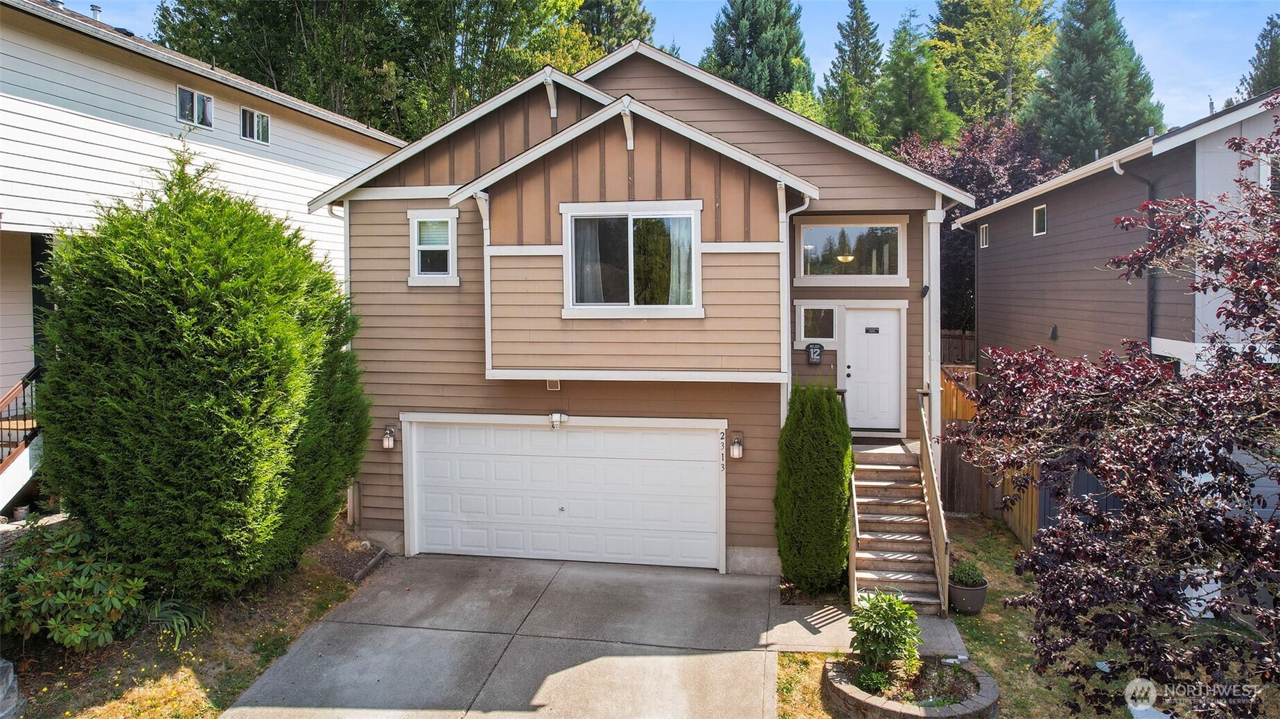2313 107th Avenue Property Photo 1