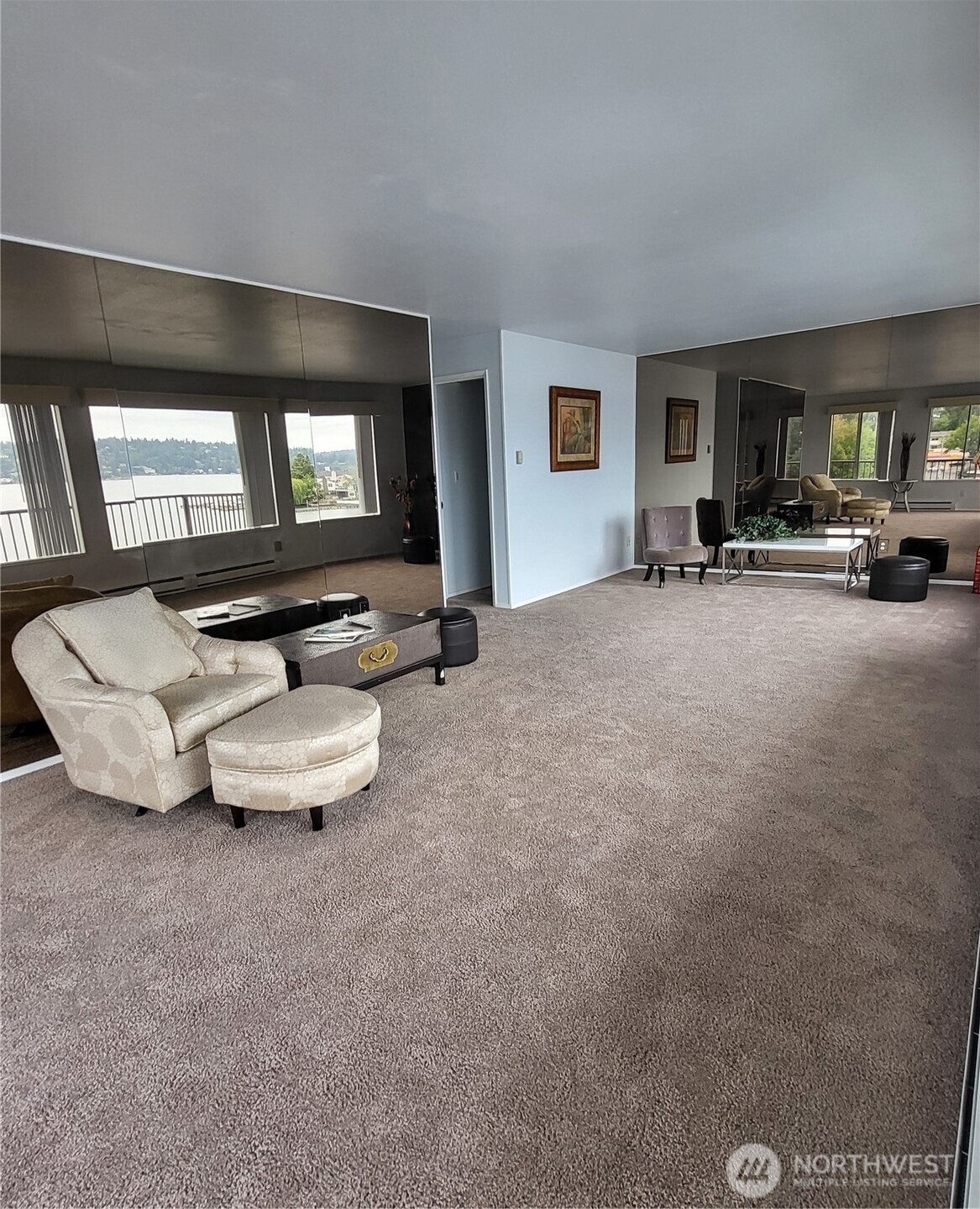 9030 Seward Park Avenue 513 Property Photo 6