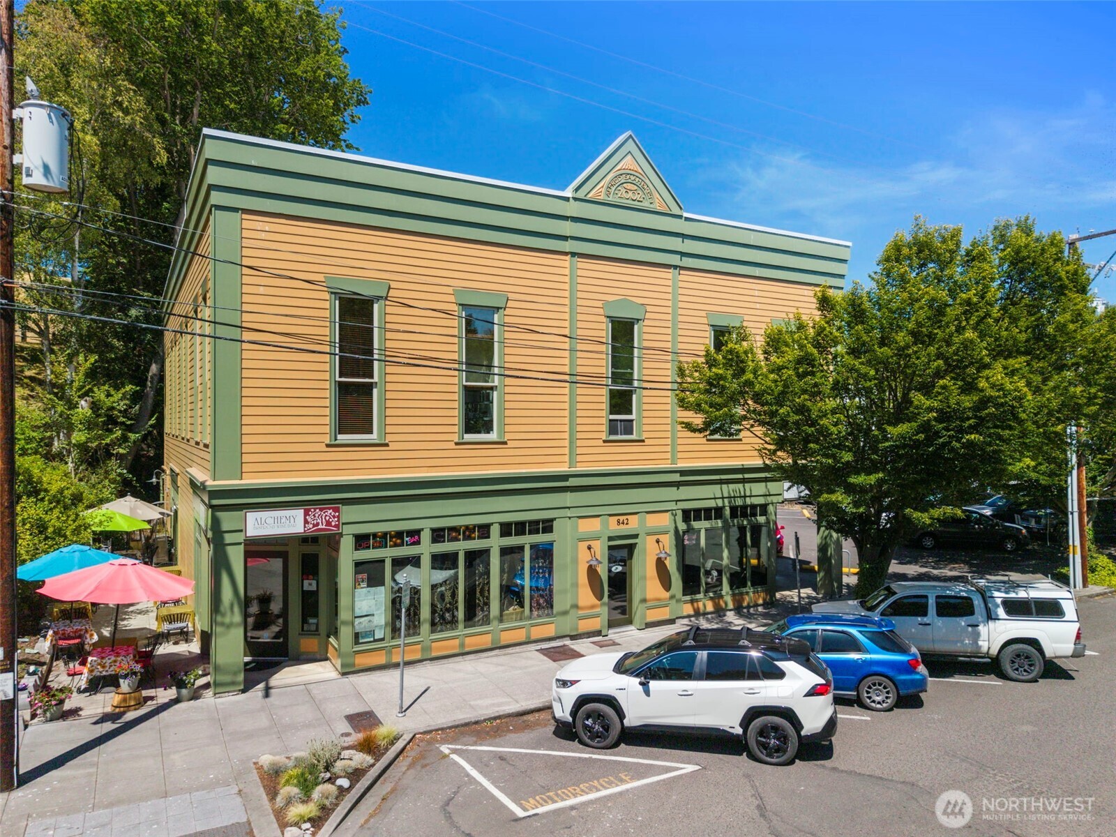 842 Washington Street 203