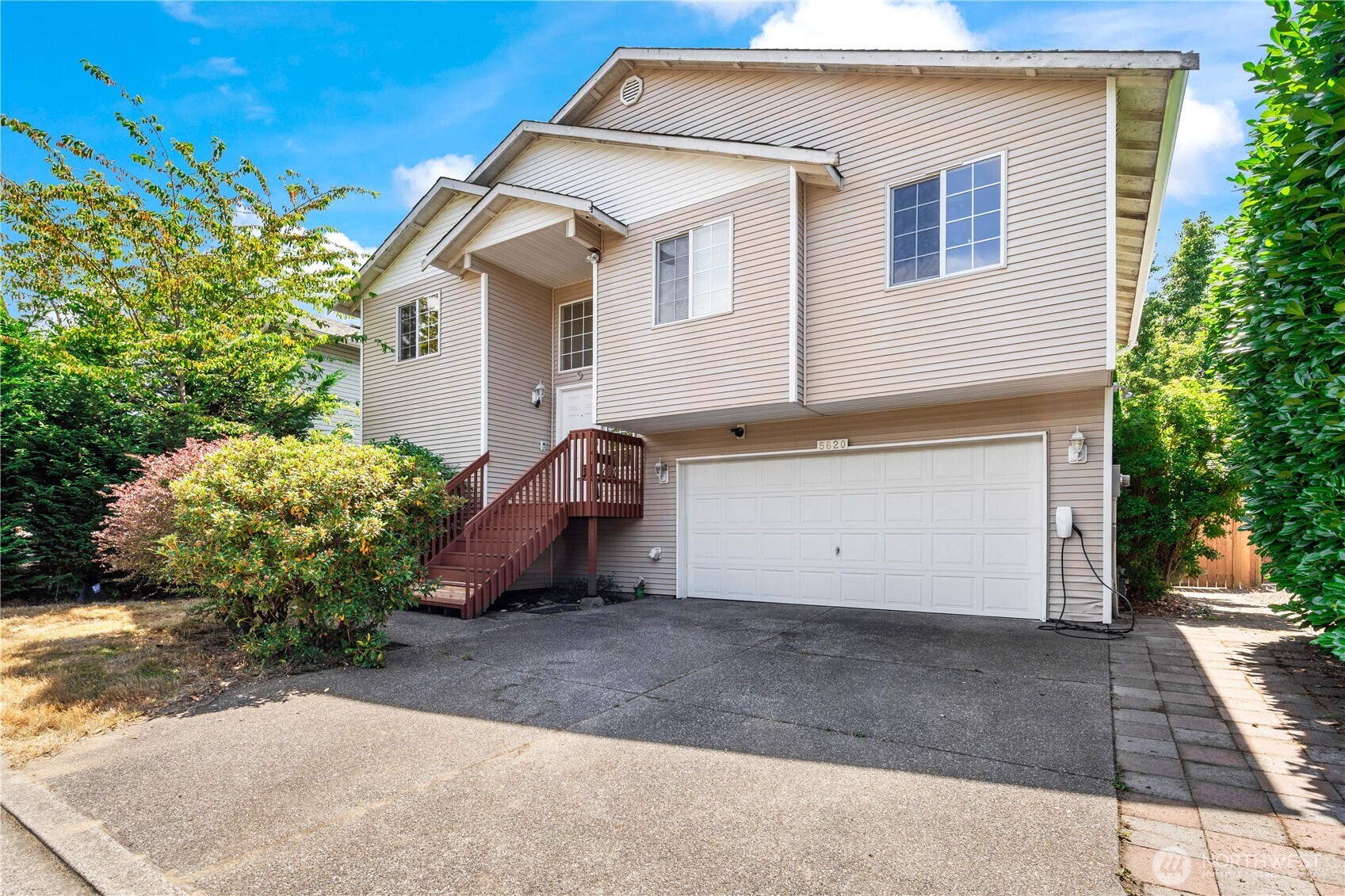 5620 Seahurst Avenue Property Photo 1