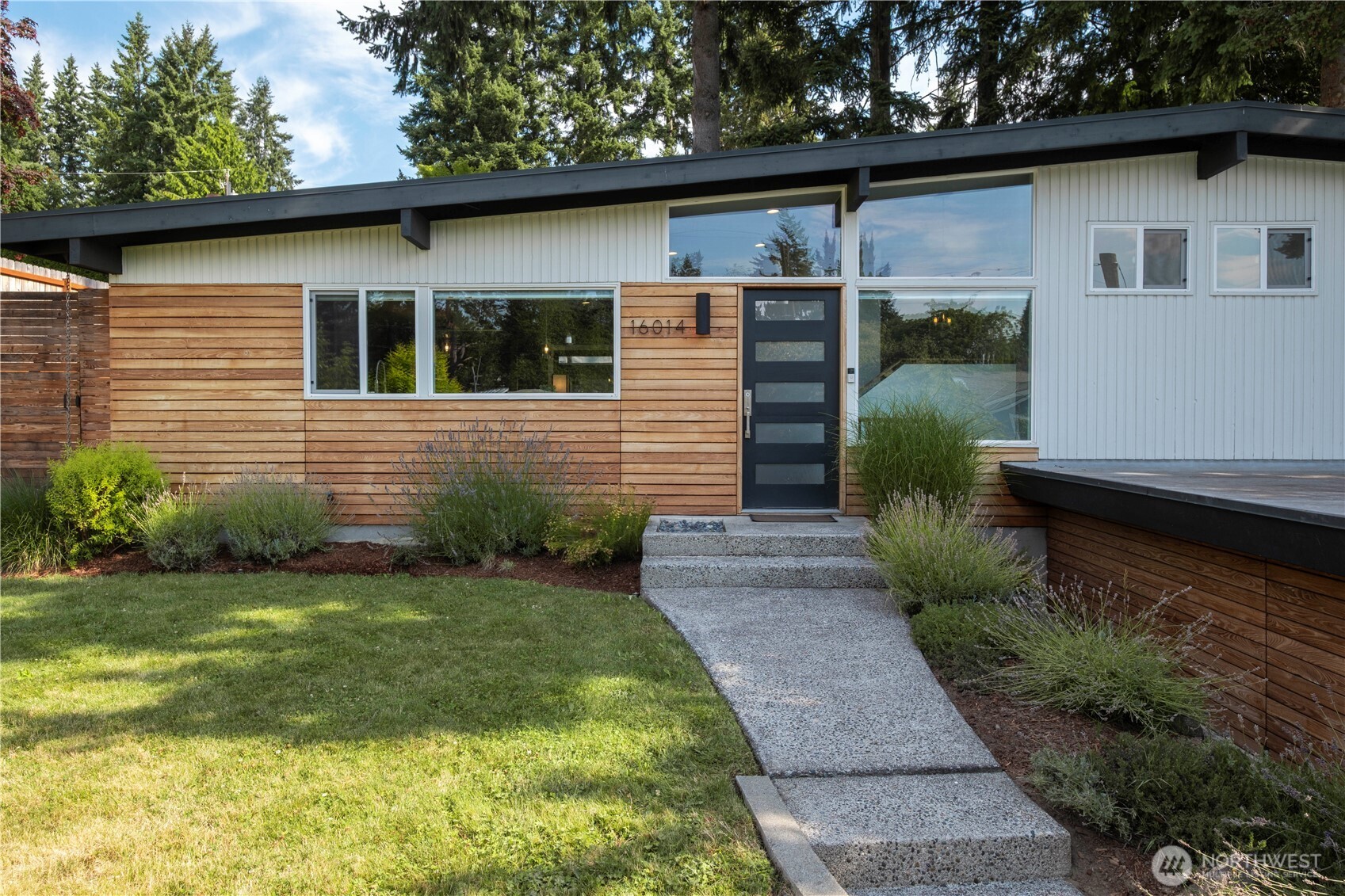 16014 Se 8th Street Property Photo 1