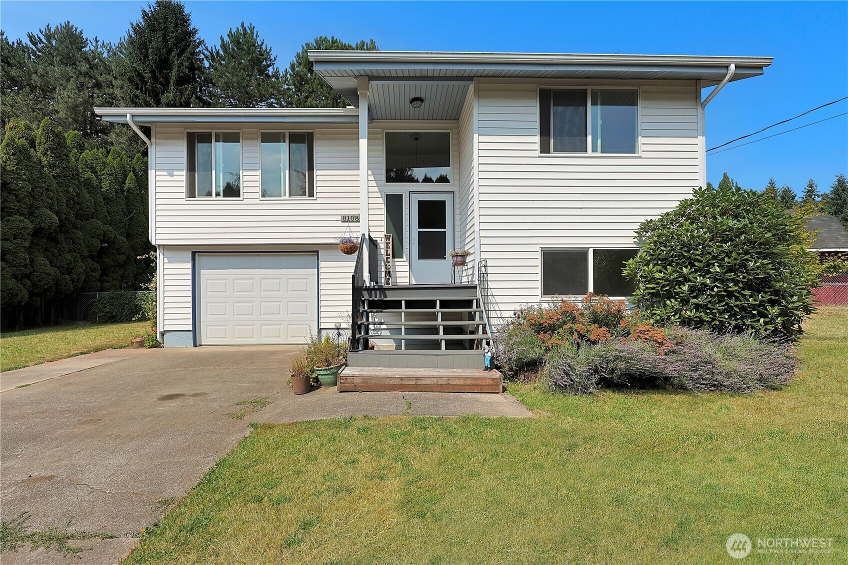 8108 147th Court Property Photo 1