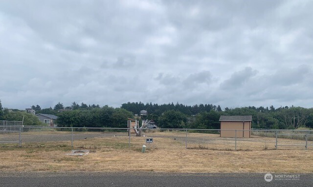 33304 G Property Photo 1