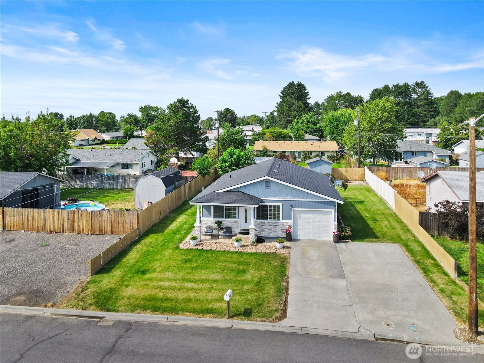 415 E Sylvan Drive