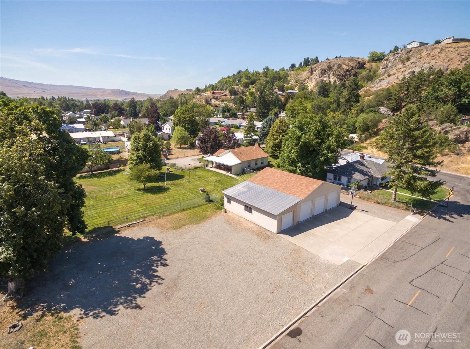 211 S Granite Street Property Photo 1