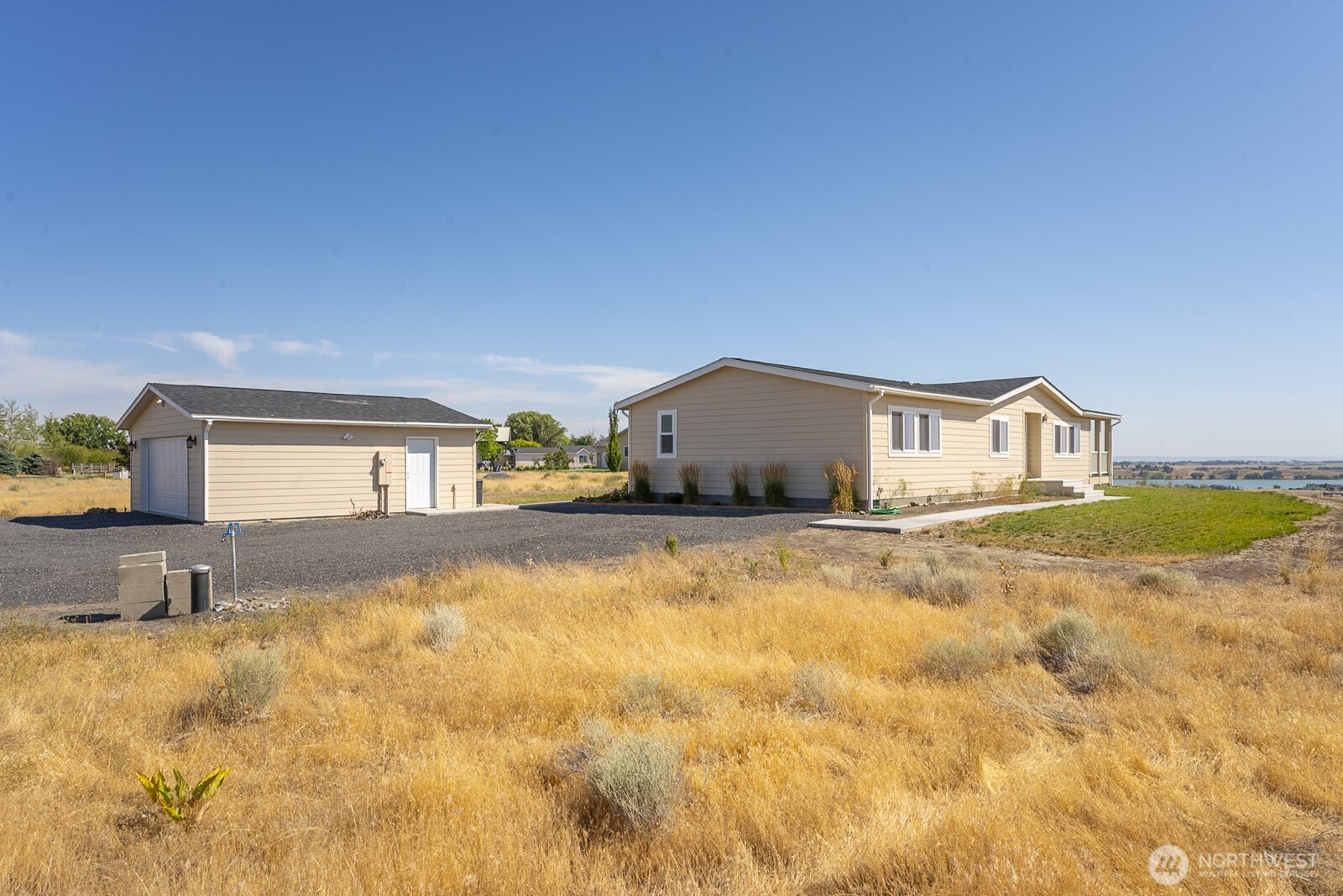 7654 Bouldercrest Road Property Photo 1