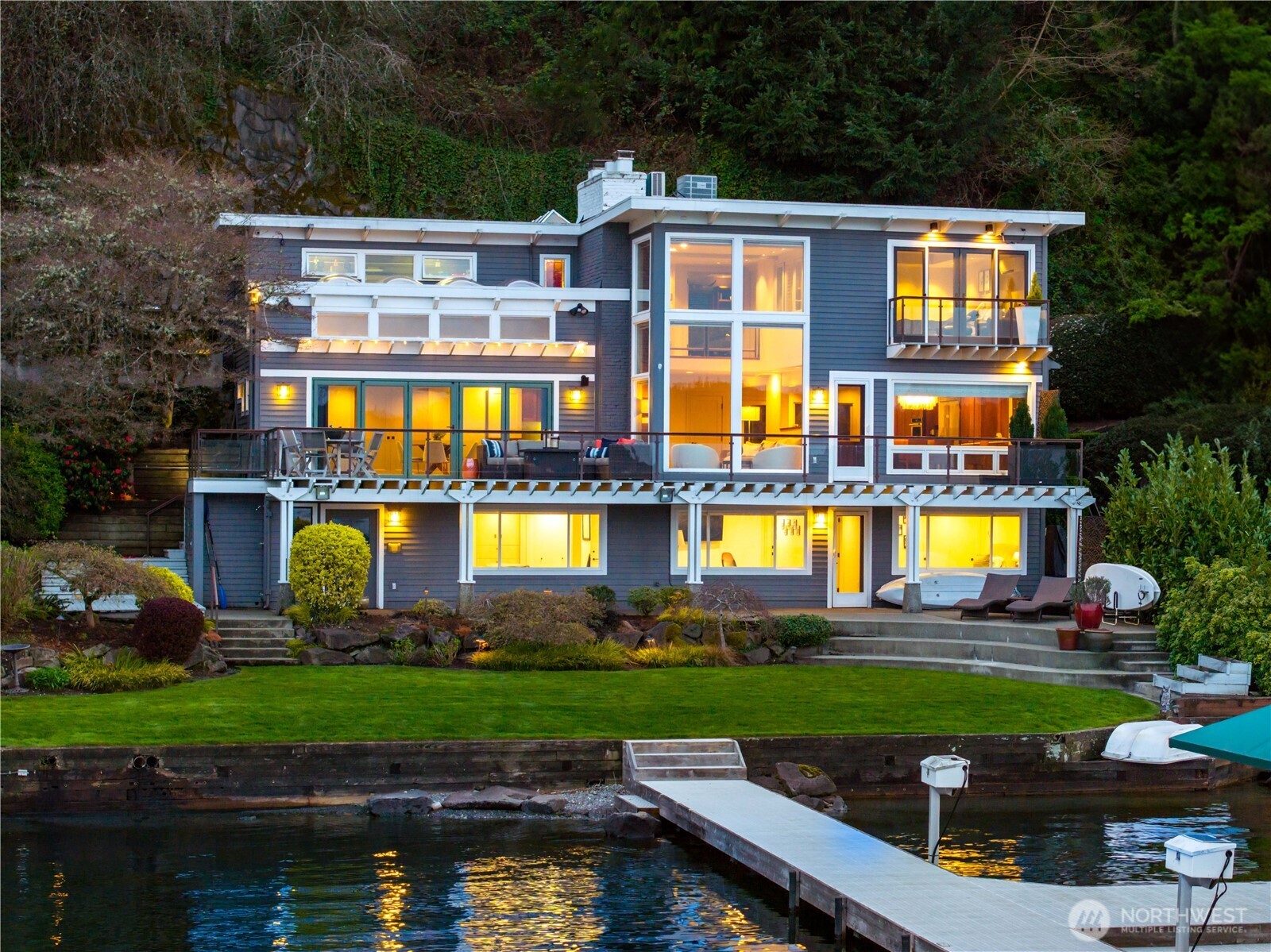 842 W Lake Sammamish Parkway Property Photo 1