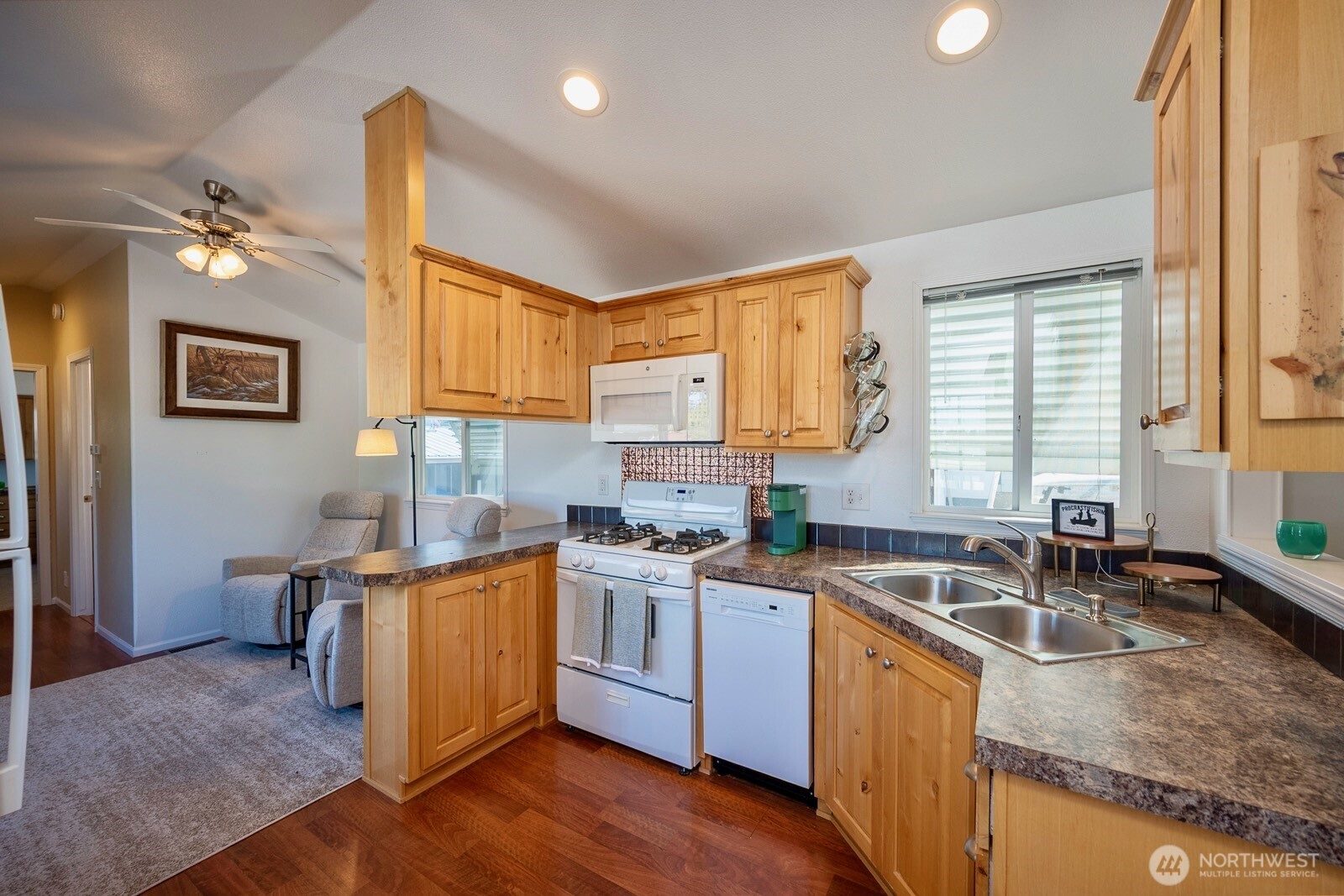 7037 E Highway 262 58/59 Property Photo 6