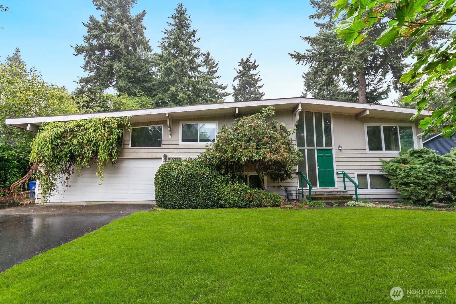 20926 Marine View Drive Property Photo 1