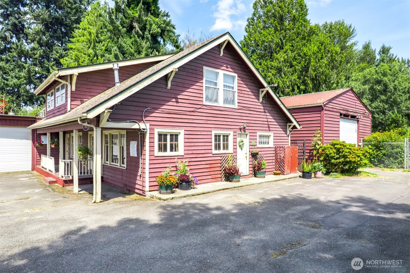 1109 Valley Avenue Property Photo 2