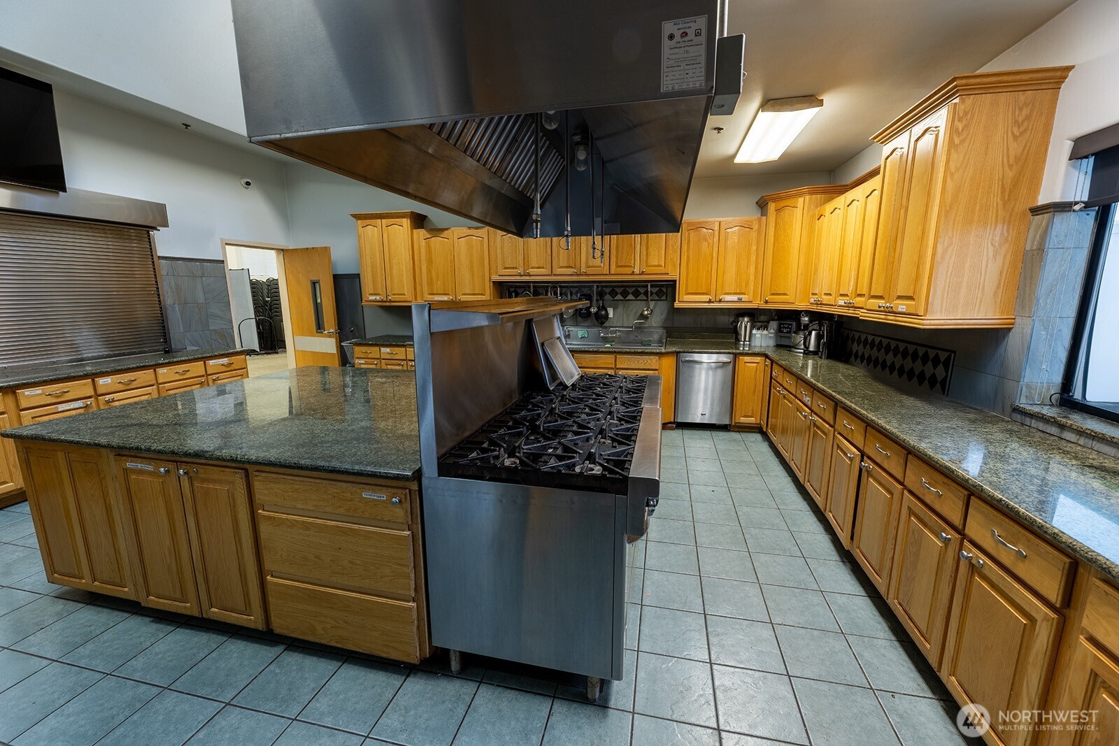 10622 8th Street Property Photo 18