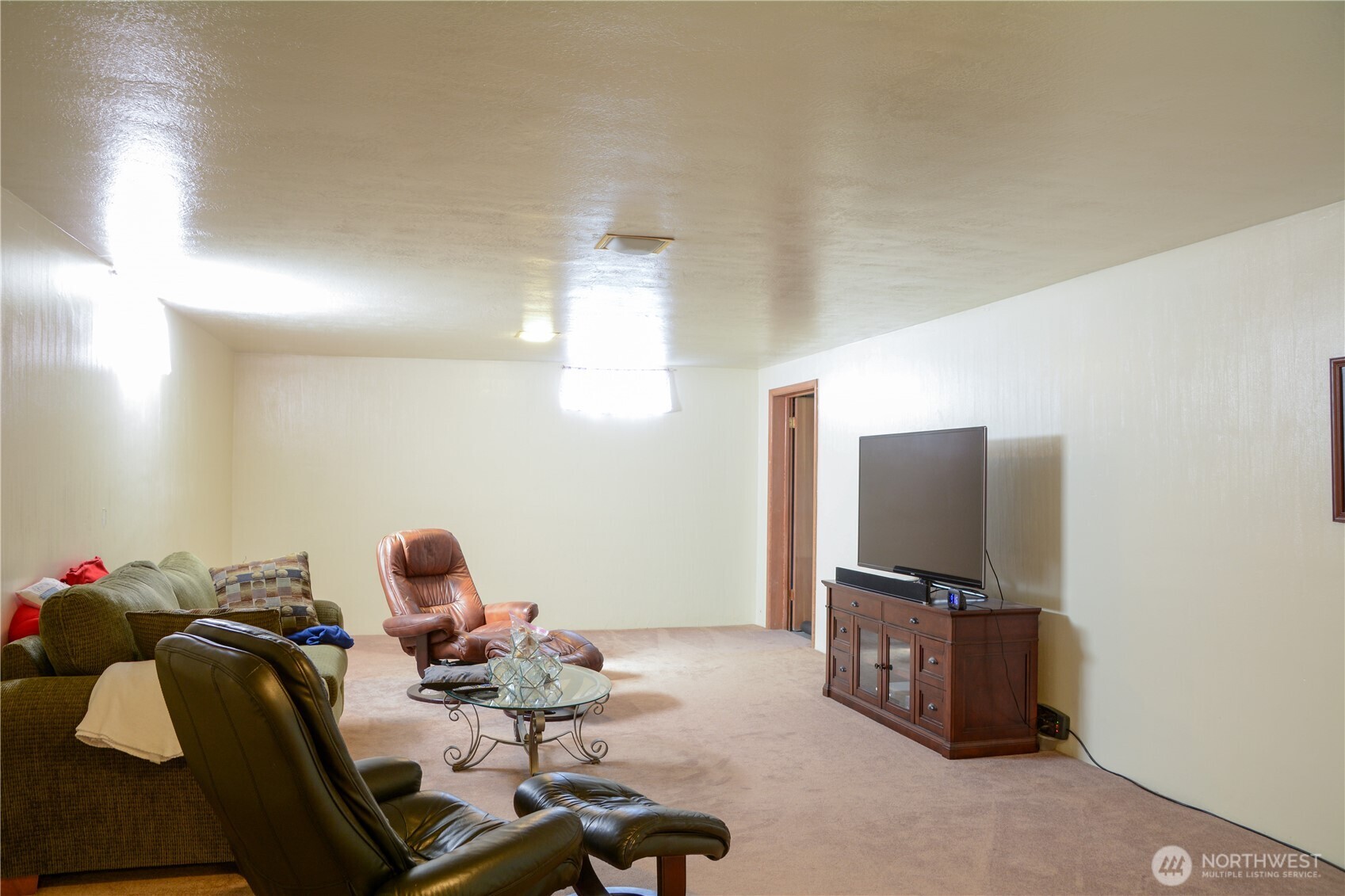 310 W 9th Avenue Property Photo 19