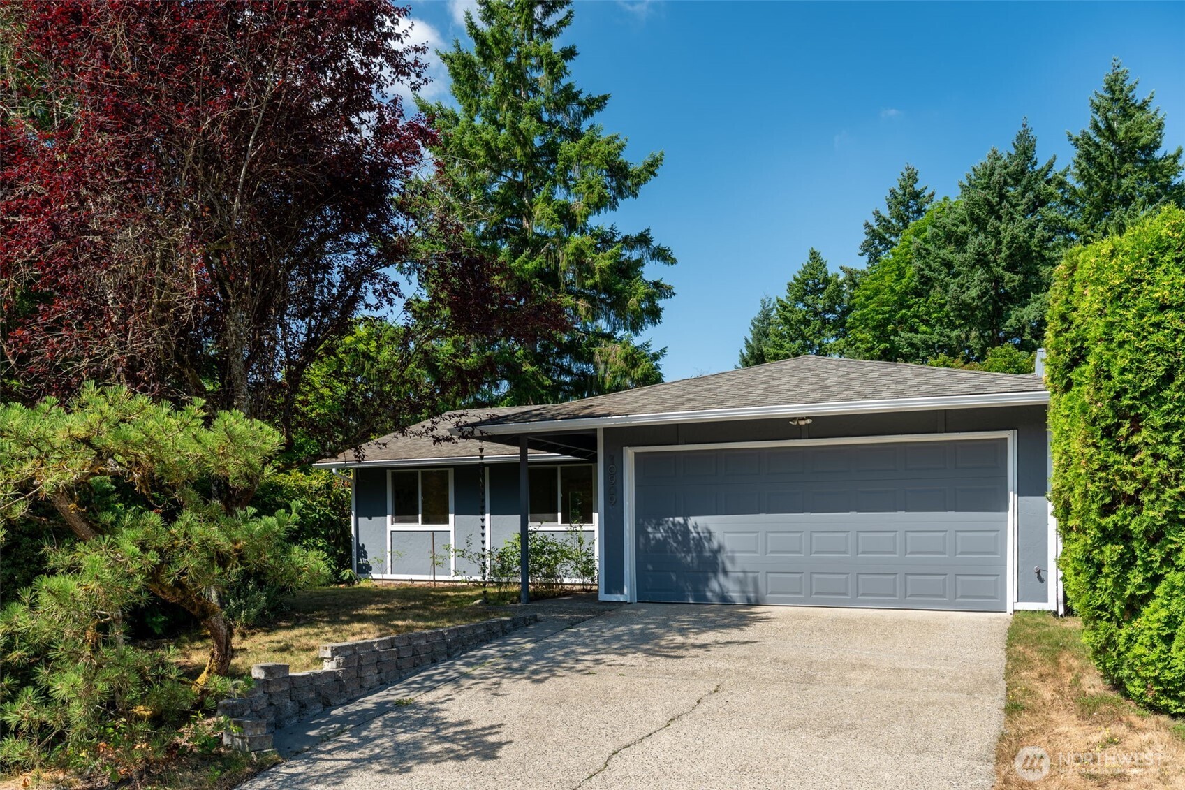 10909 156th Place Property Photo 1
