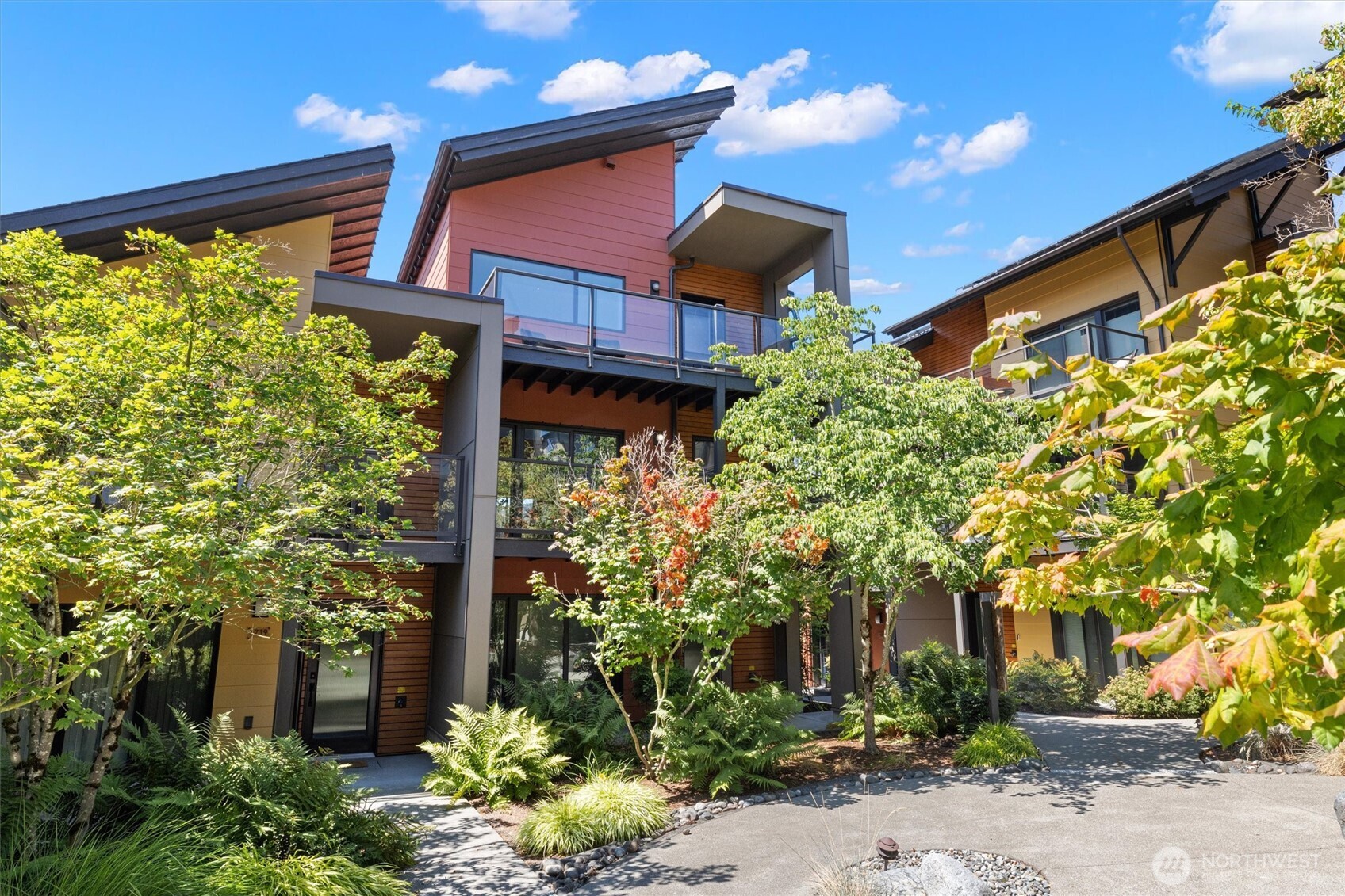 1723 9th Place Property Photo 1