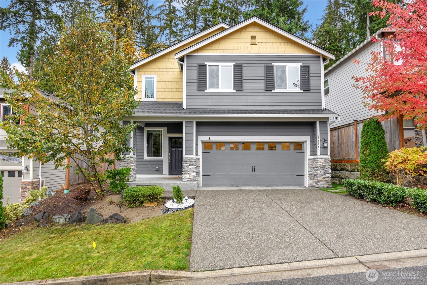 12325 55th Drive Property Photo 1