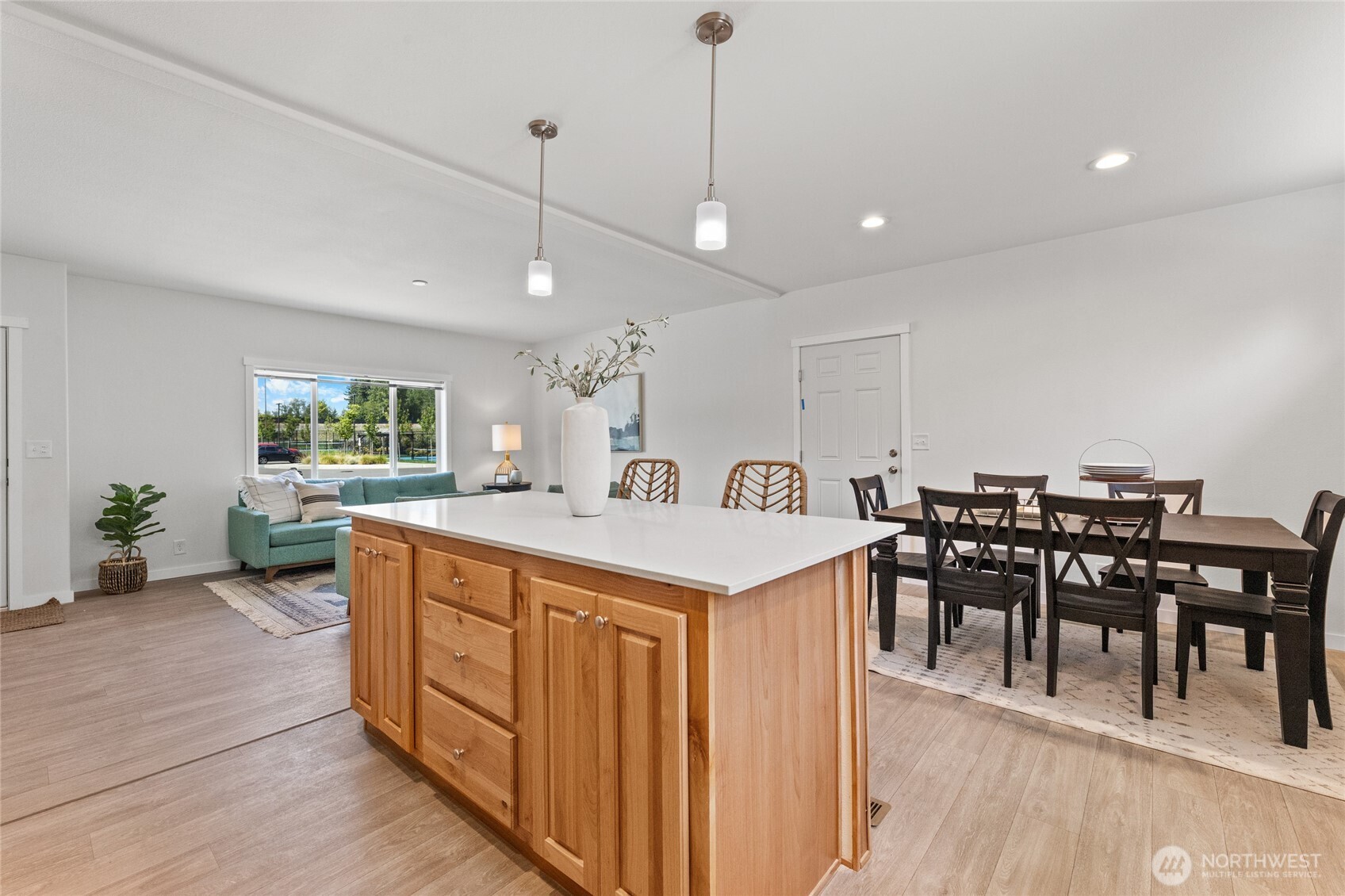 1247 Orangewood Street 20 Property Photo 10
