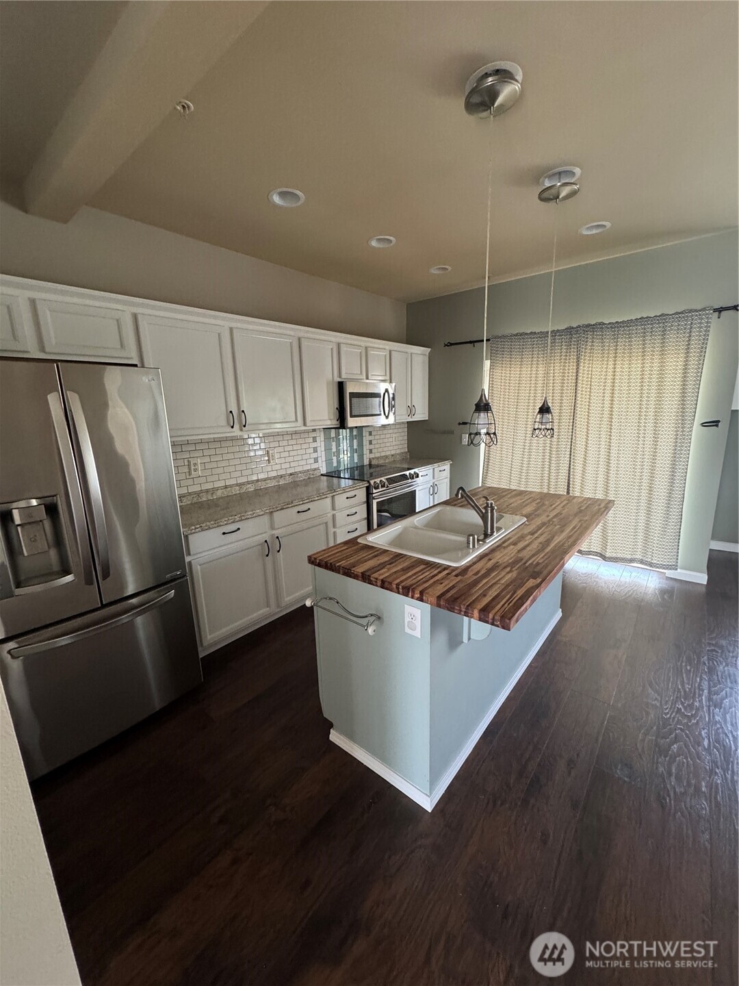 5307 Military Road C Property Photo 6