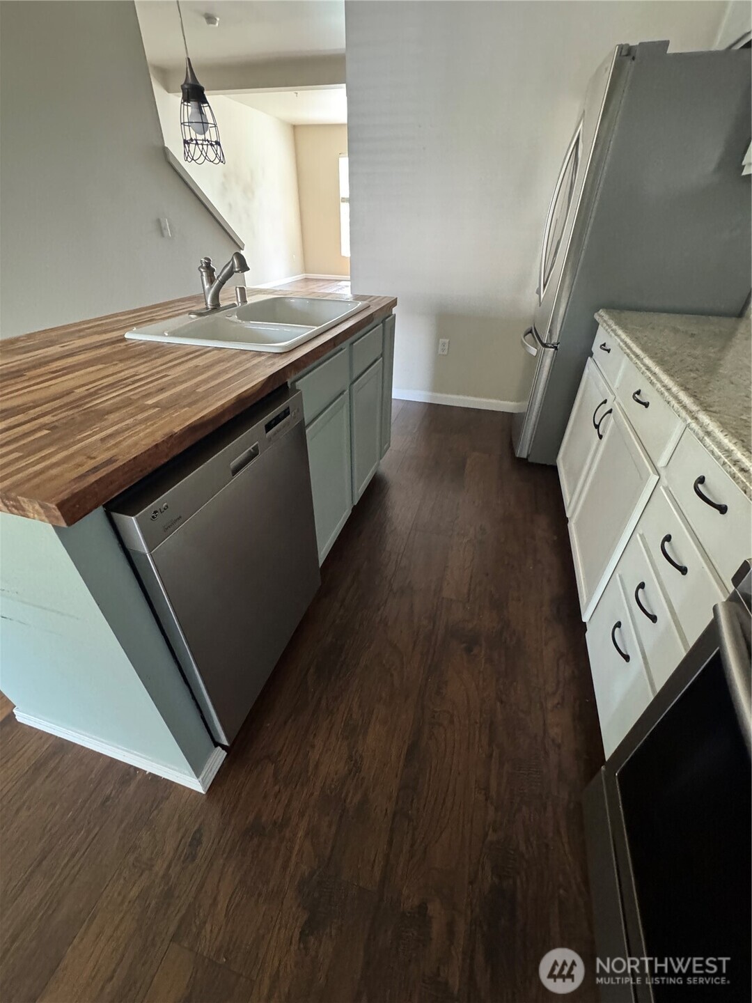 5307 Military Road C Property Photo 11