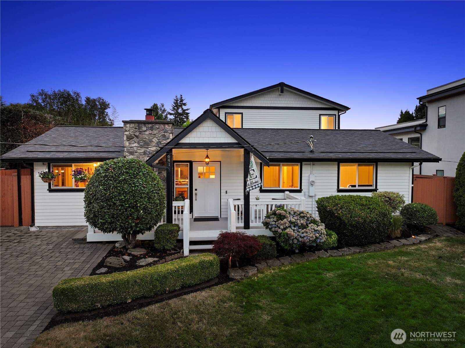 641 10th Avenue Property Photo 1