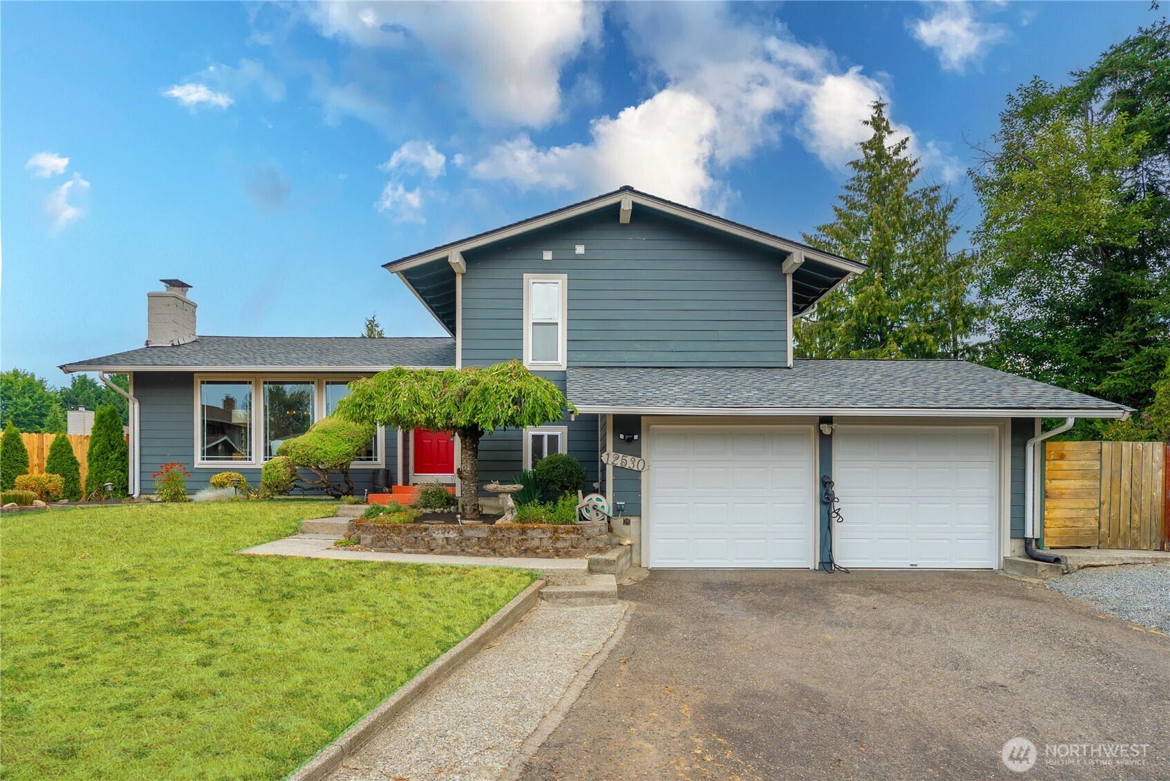 12530 Se 212th Place Property Photo 1