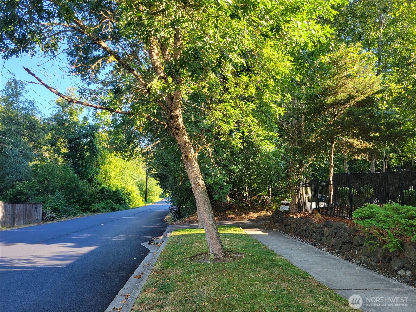 5012 Rural Road Property Photo 2