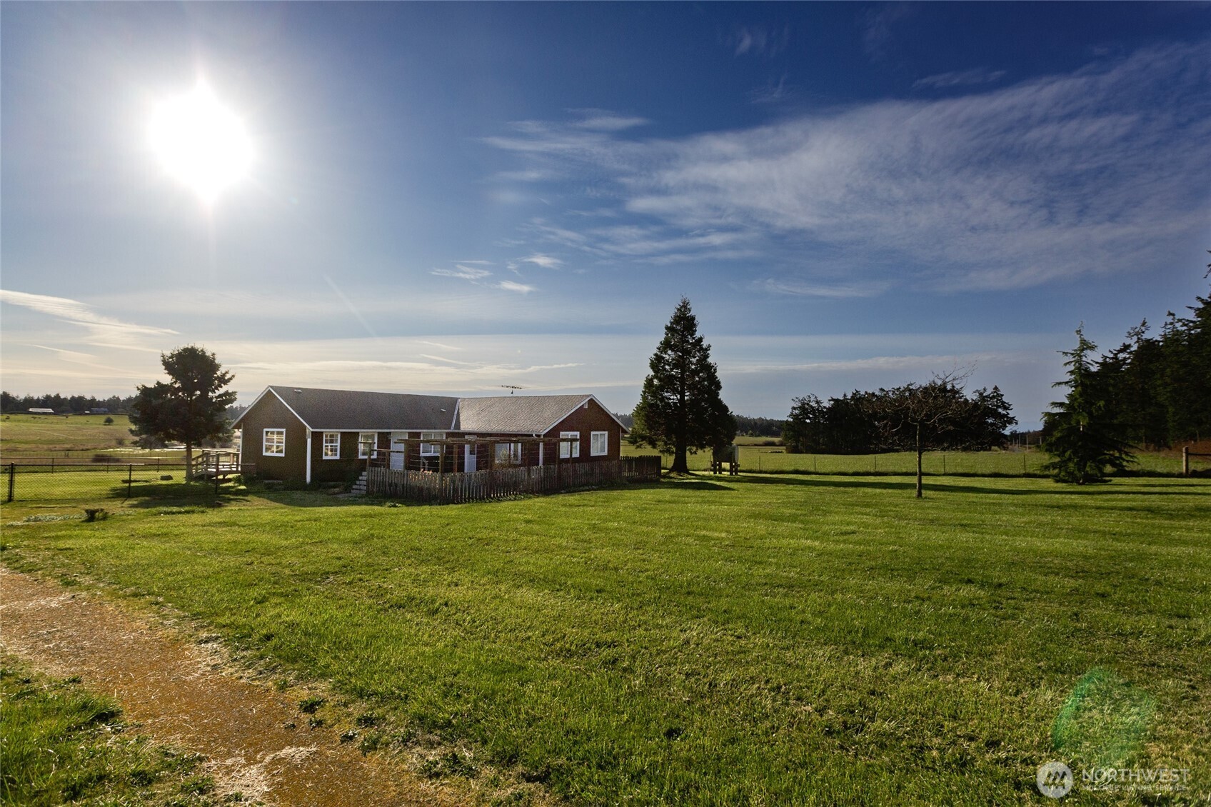 549 Davis Bay Road Property Photo 1