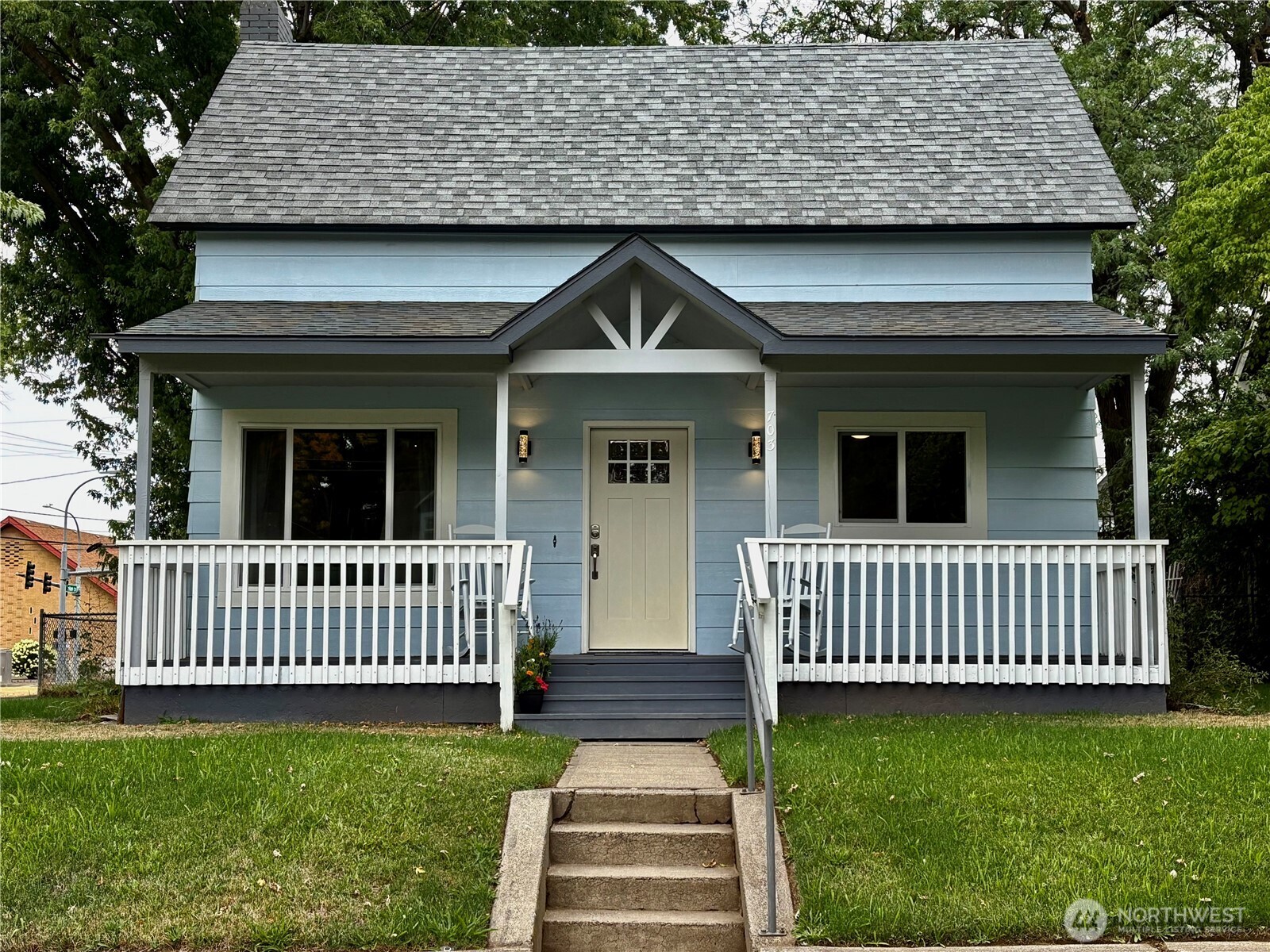 703 Washington Street