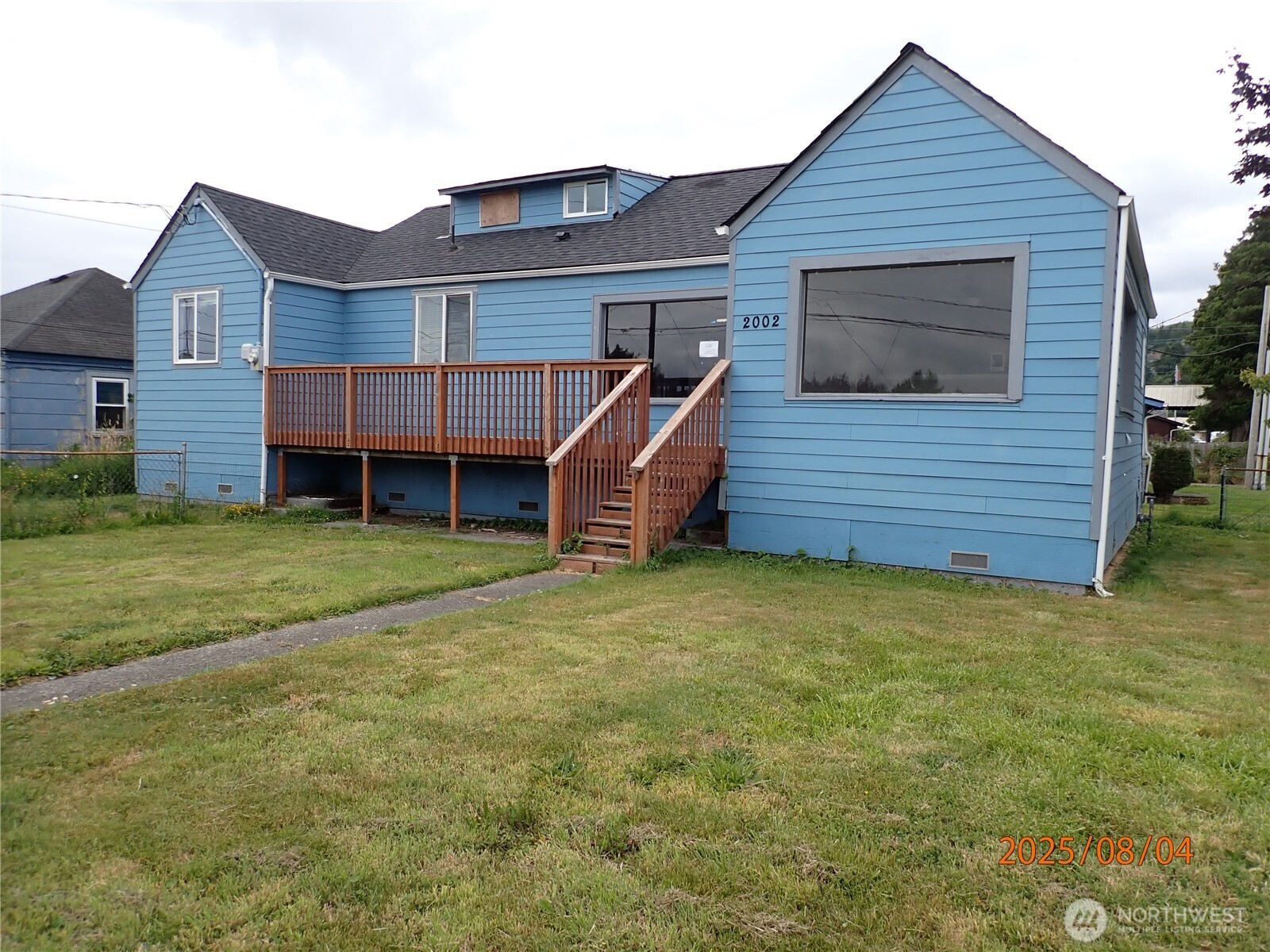 2002 Pacific Avenue Property Photo 1