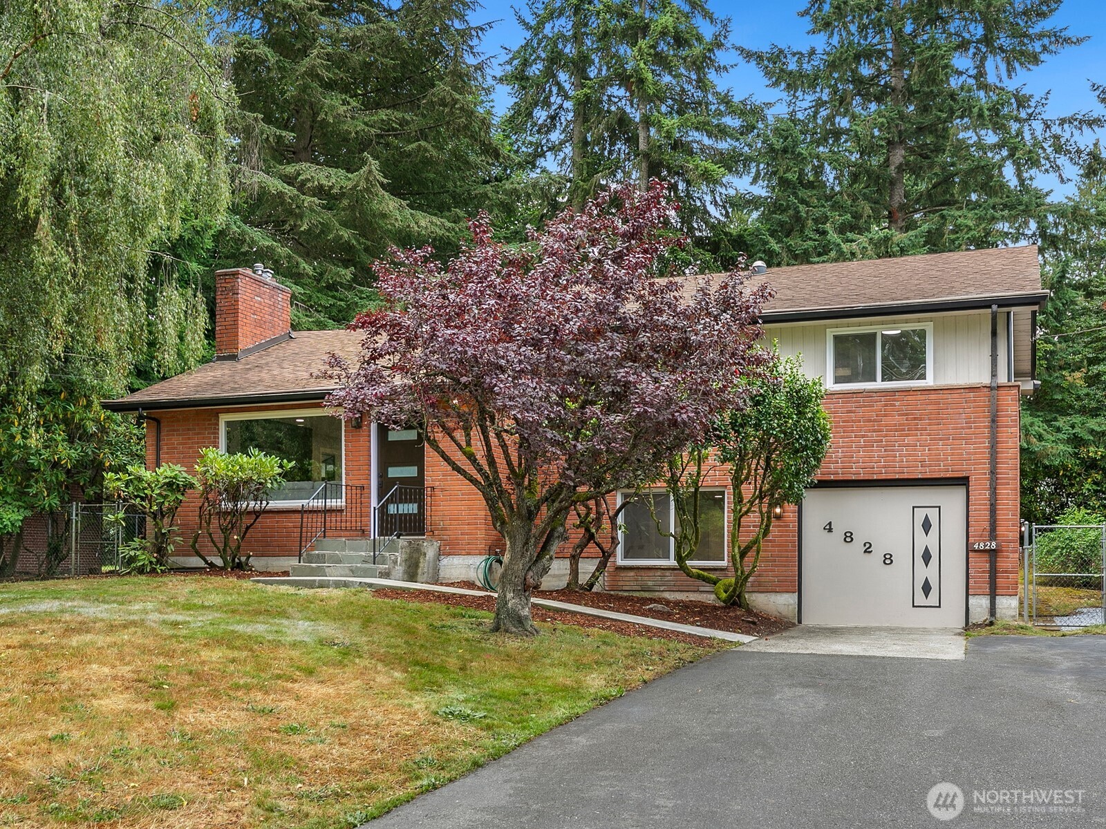 4828 180th Street Property Photo 1
