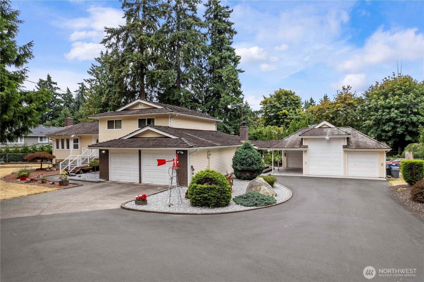 4705 S 272nd Street Property Photo 1