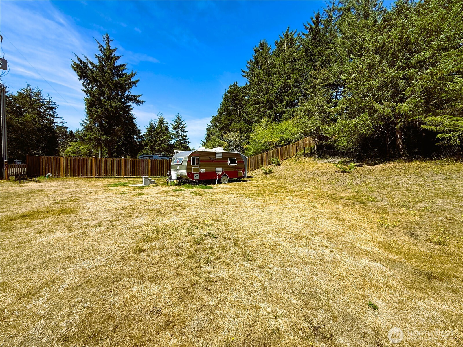 950 Discovery Avenue Property Photo 2