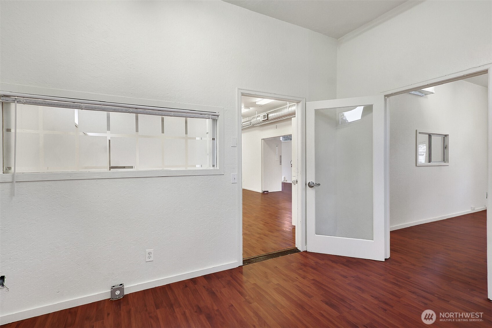 23631 Edmonds Way Property Photo 6