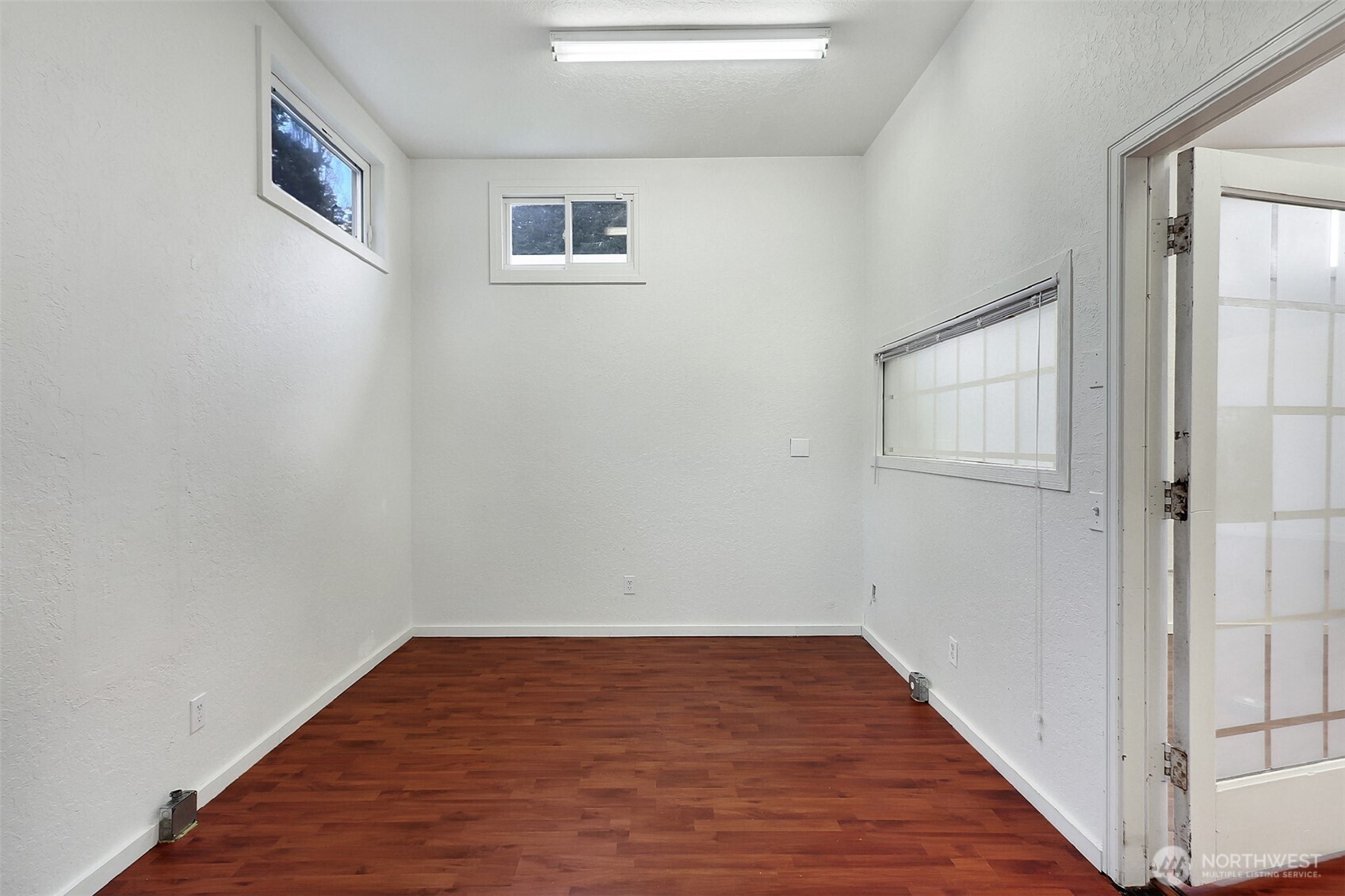 23631 Edmonds Way Property Photo 11