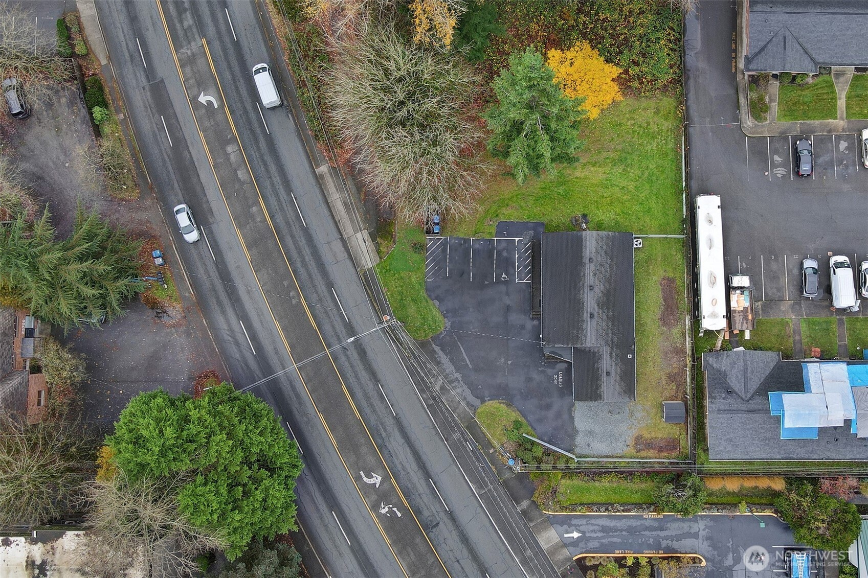 23631 Edmonds Way Property Photo 18