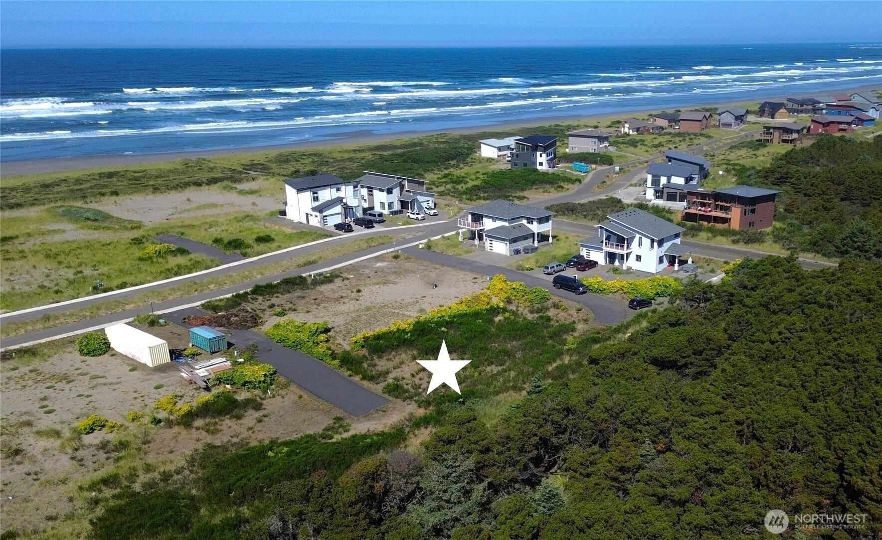 1501 Beach Glass Lane Property Photo 3