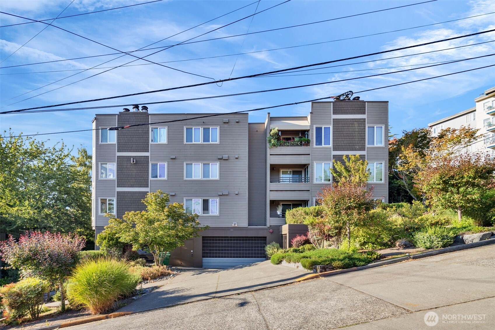 1300 W Boston Street 33 Property Photo 1