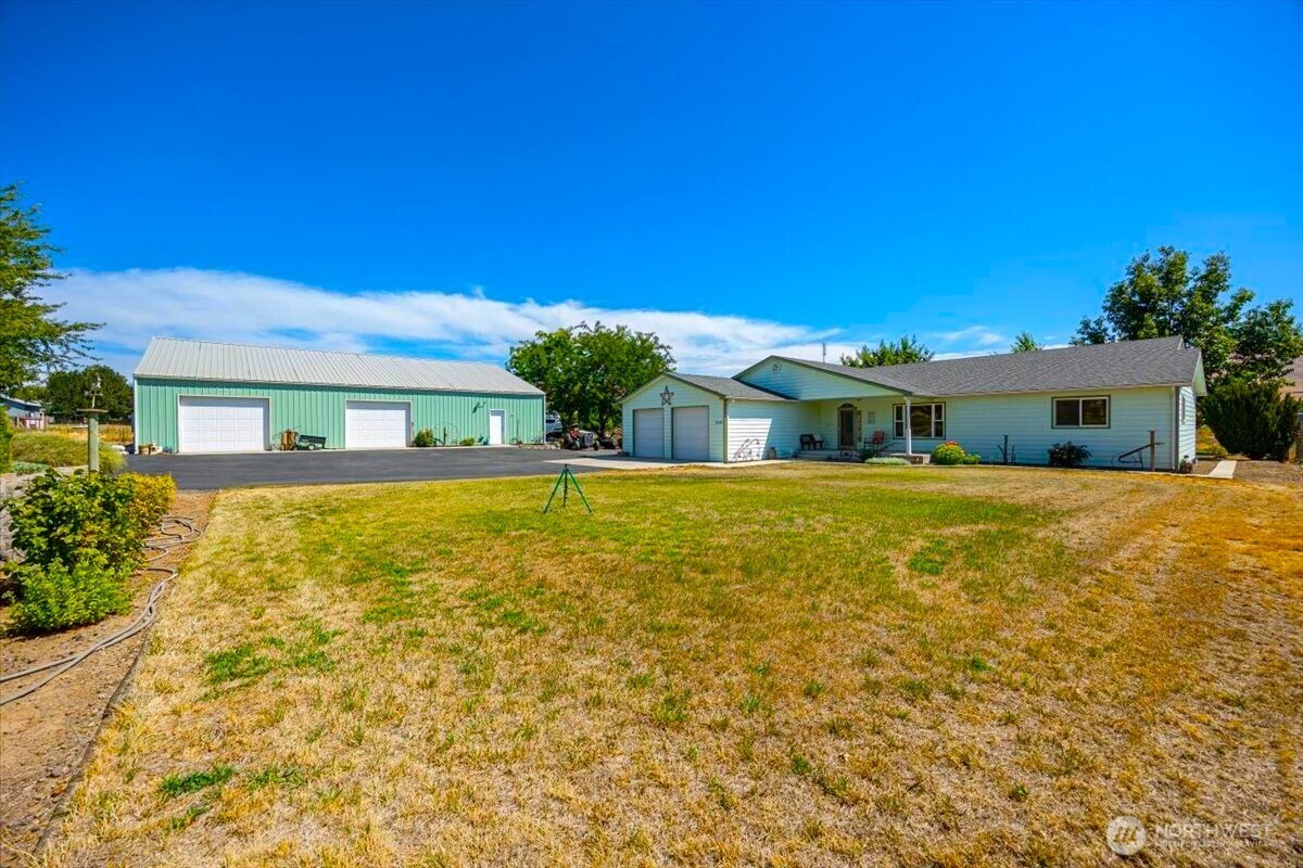 157209 W North River Road