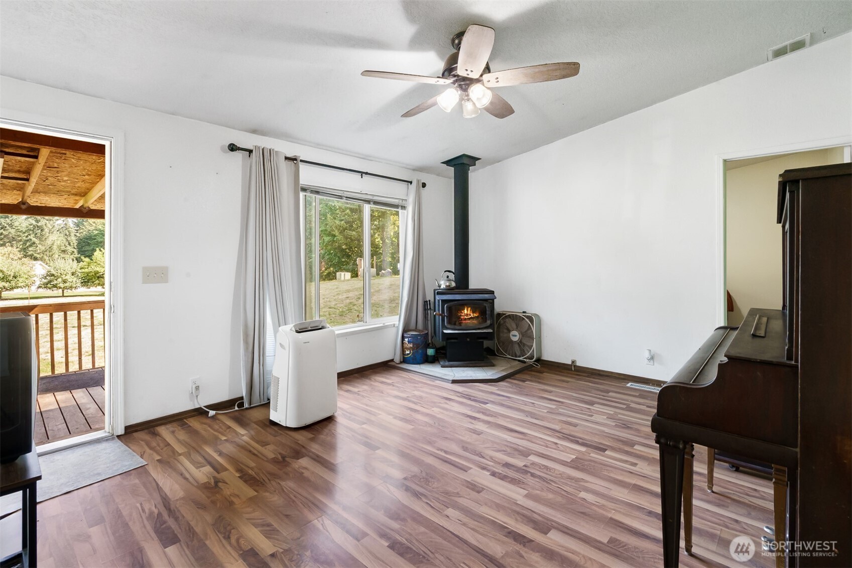 2702 143rd Avenue Property Photo 9