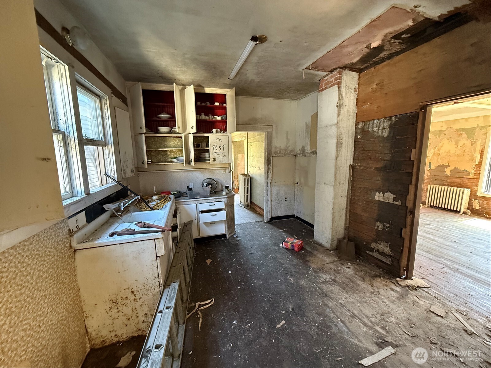 222 12th Street Property Photo 14