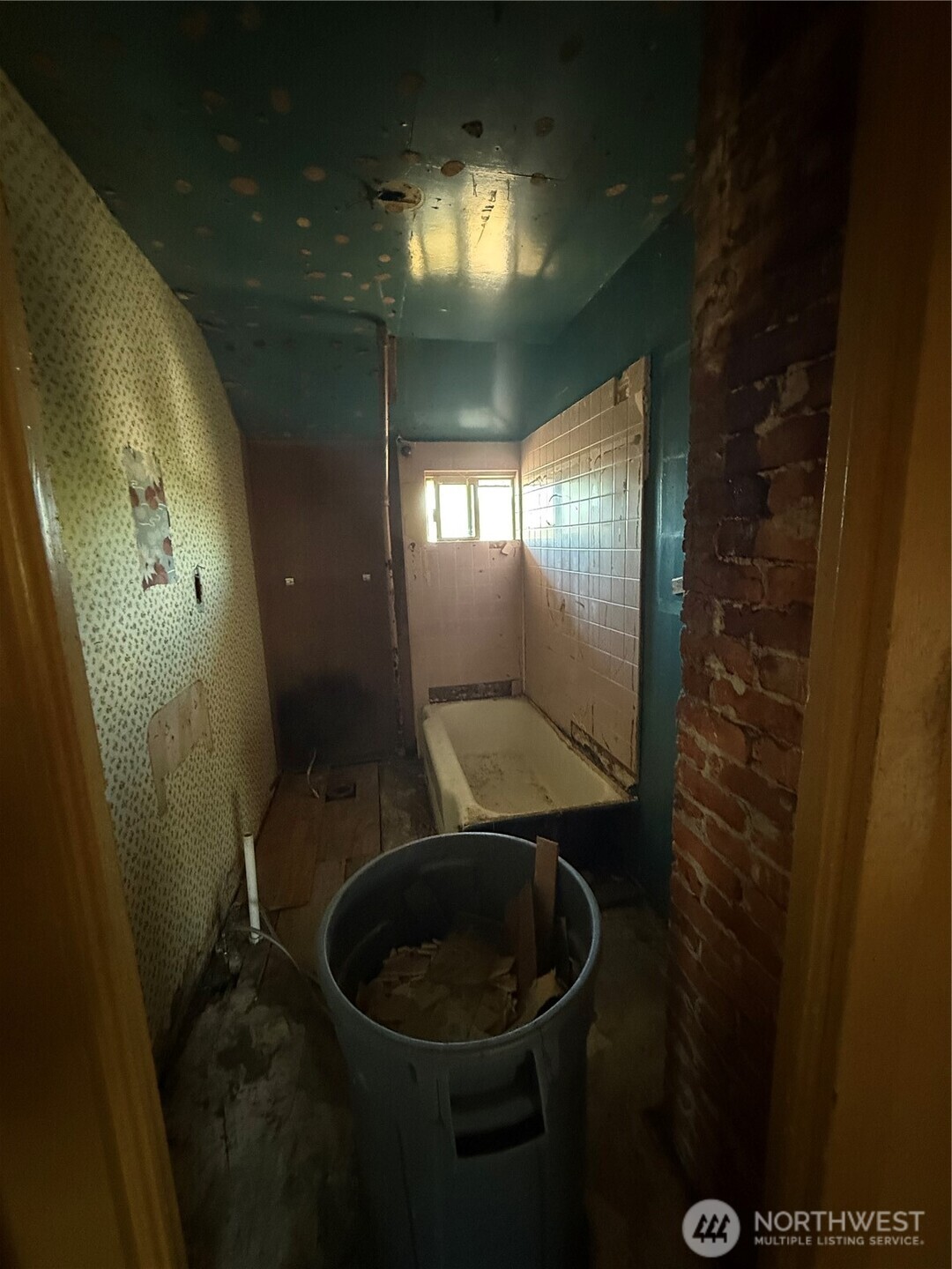 222 12th Street Property Photo 20