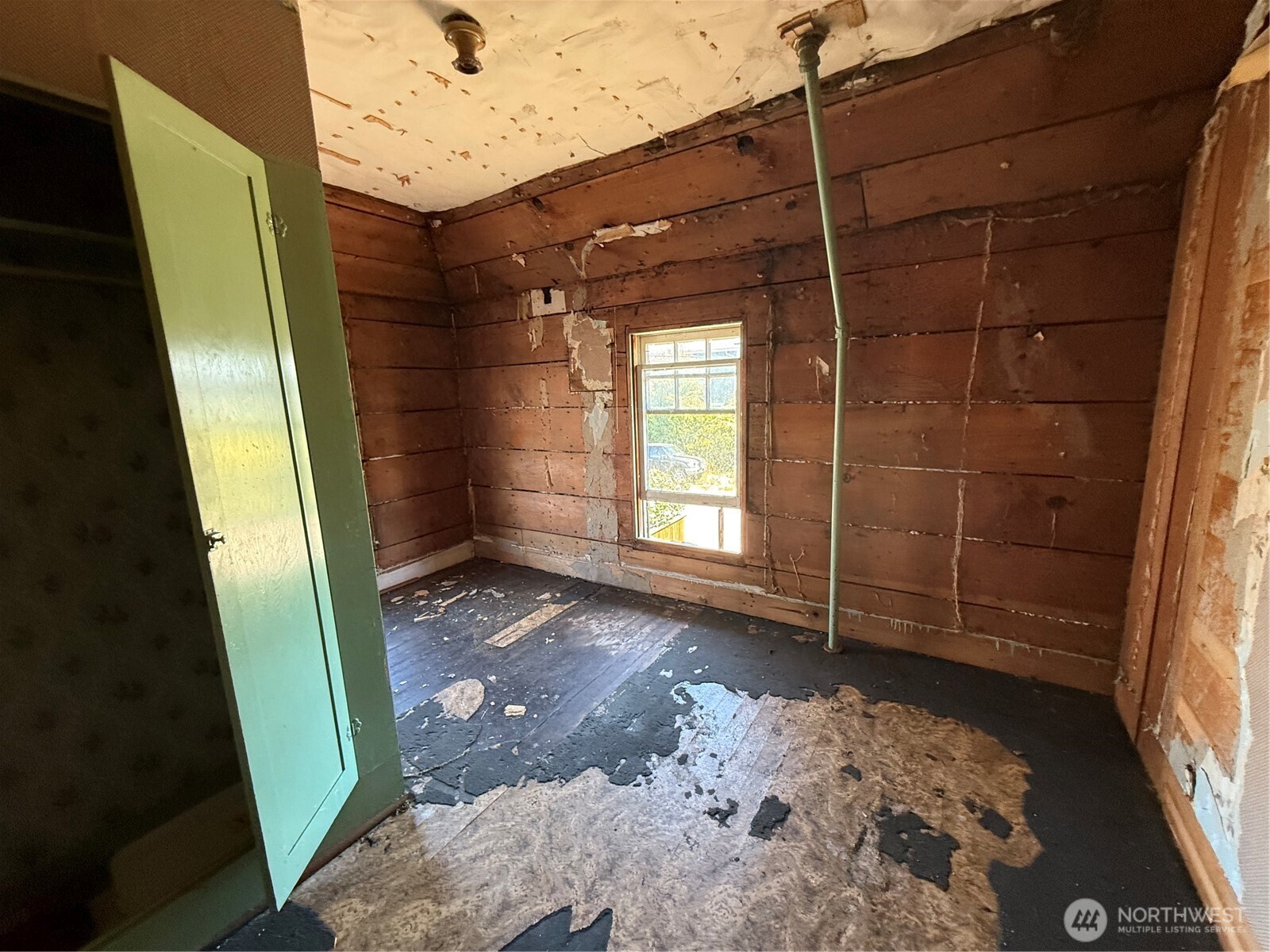 222 12th Street Property Photo 22